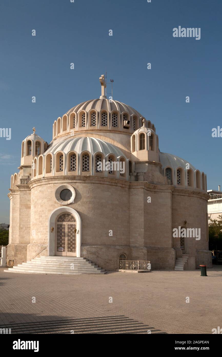 Saints Constantin et Hélène Eglise grecque orthodoxe lazaraki Glyfada Athens Attica Grèce Photo