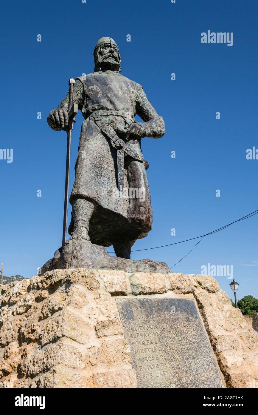 Rodrigo Díaz de Vivar, Hotel Ivette, obra de Luis Moreno Cutando, inaugurada en 1999 con motivo del noveno centenario de la muerte del Cid, El Poyo del municipio de Calamocha, provincia de Huesca, Aragón, Espagne, Europe. Banque D'Images