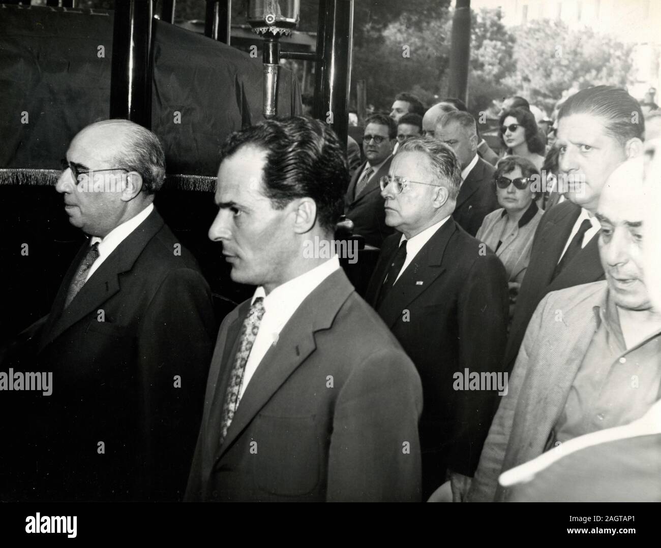 Les politiciens italiens Mauro Scoccimarro, Otello Nannuzzi, Palmiro Togliatti, et Giorgio Amendola au sénateur Ruggero Grieco, Italie 1955 Banque D'Images