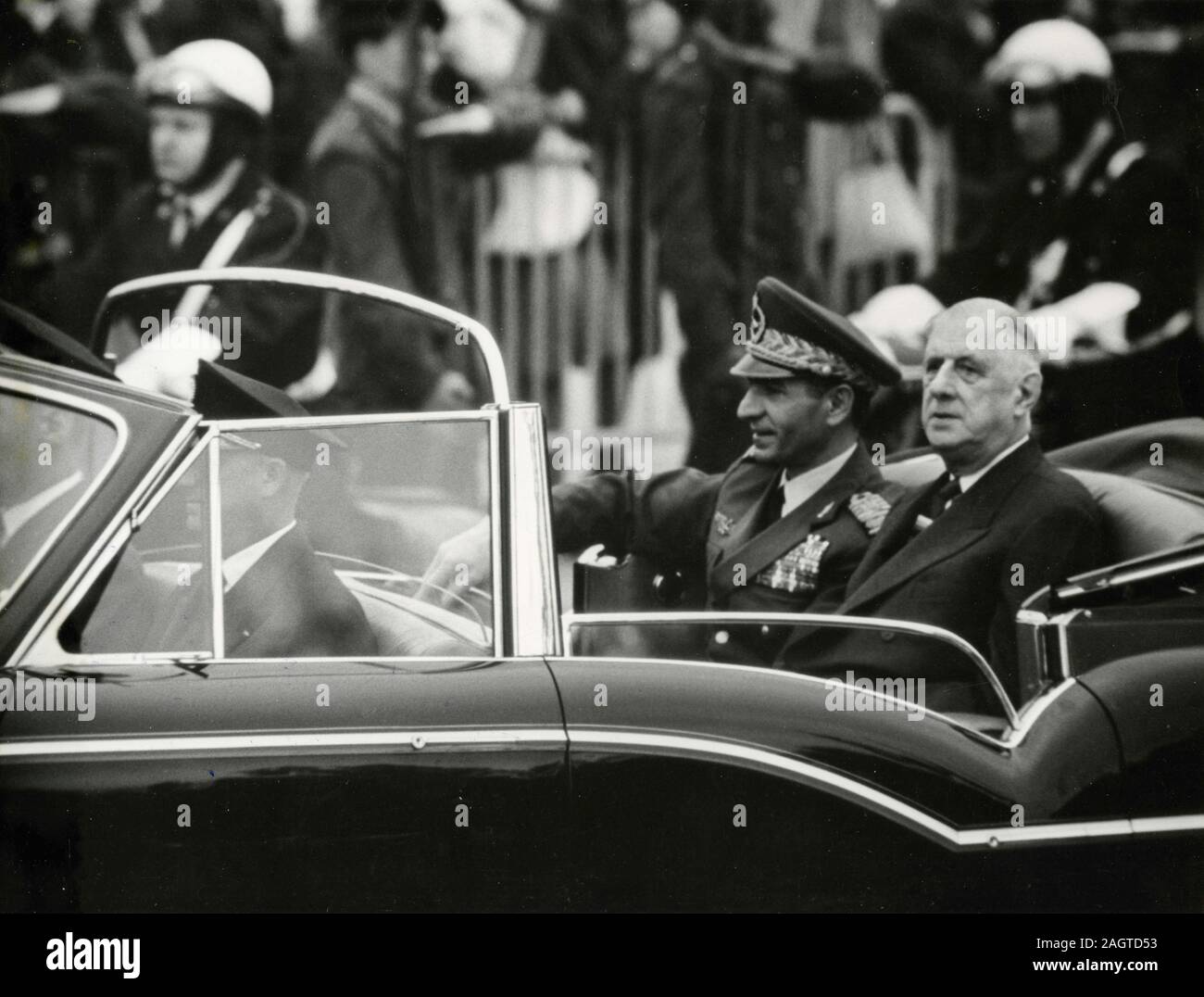 Le Président Français Charles De Gaulle Et Le Shah D Iran Mohammad Reza Pahlavi Paris France