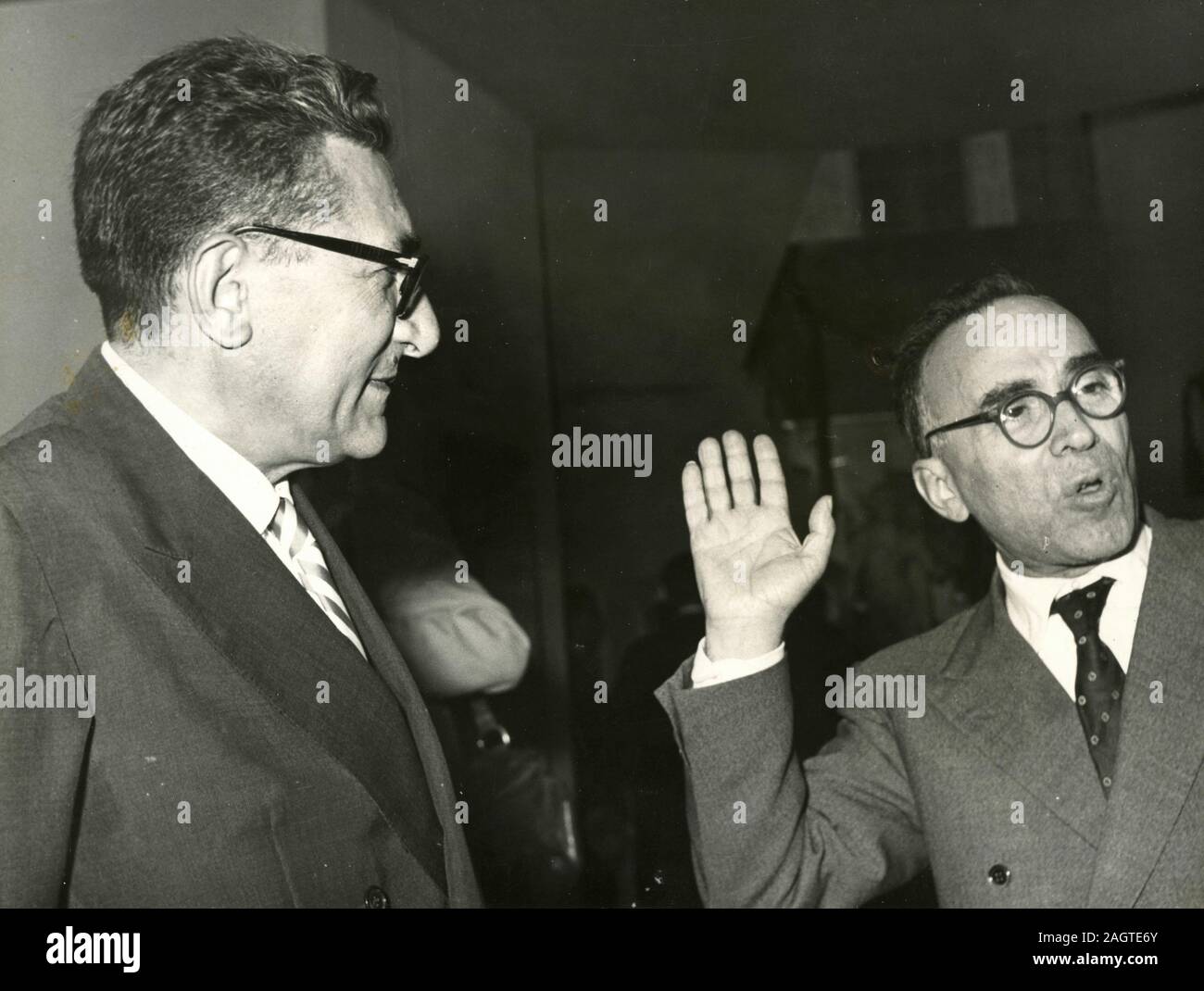 Les politiciens italiens Giorgio La Pira et Riccardo Lombardi, Rome, Italie 1960 Banque D'Images