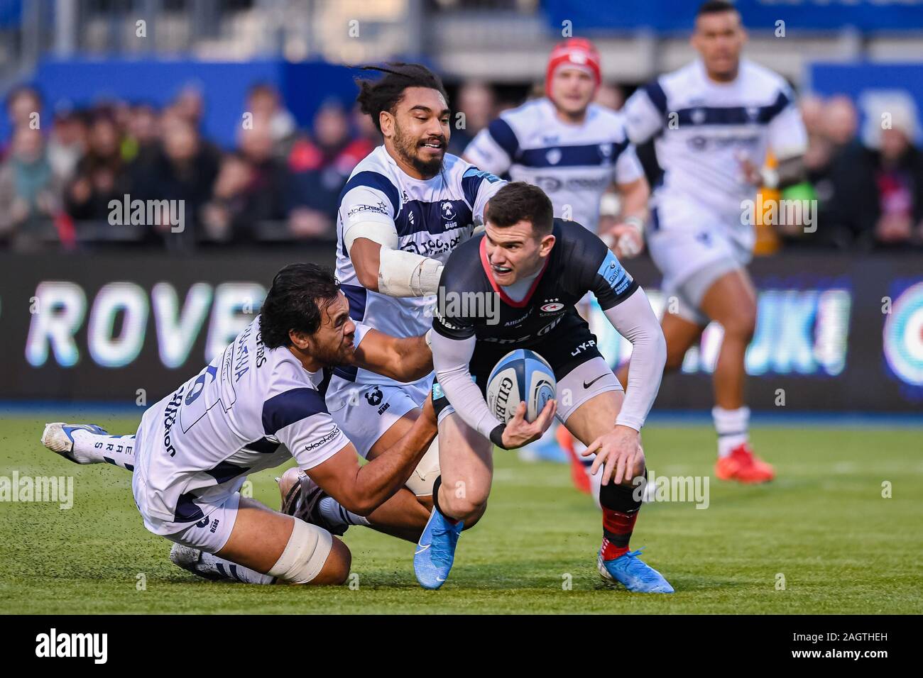 Londres, Royaume-Uni. Sep 20th, 2018. Ben Spencer des Saracens (centre) est abordé au cours de Gallagher Premiership match de rugby entre Saracens vs Bristol porte de Allianz Park le jeudi 20 septembre 2018. Londres Angleterre . (Usage éditorial uniquement, licence requise pour un usage commercial. Aucune utilisation de pari, de jeux ou d'un seul club/ligue/dvd publications.) Crédit : Taka G Wu/Alamy Live News Banque D'Images