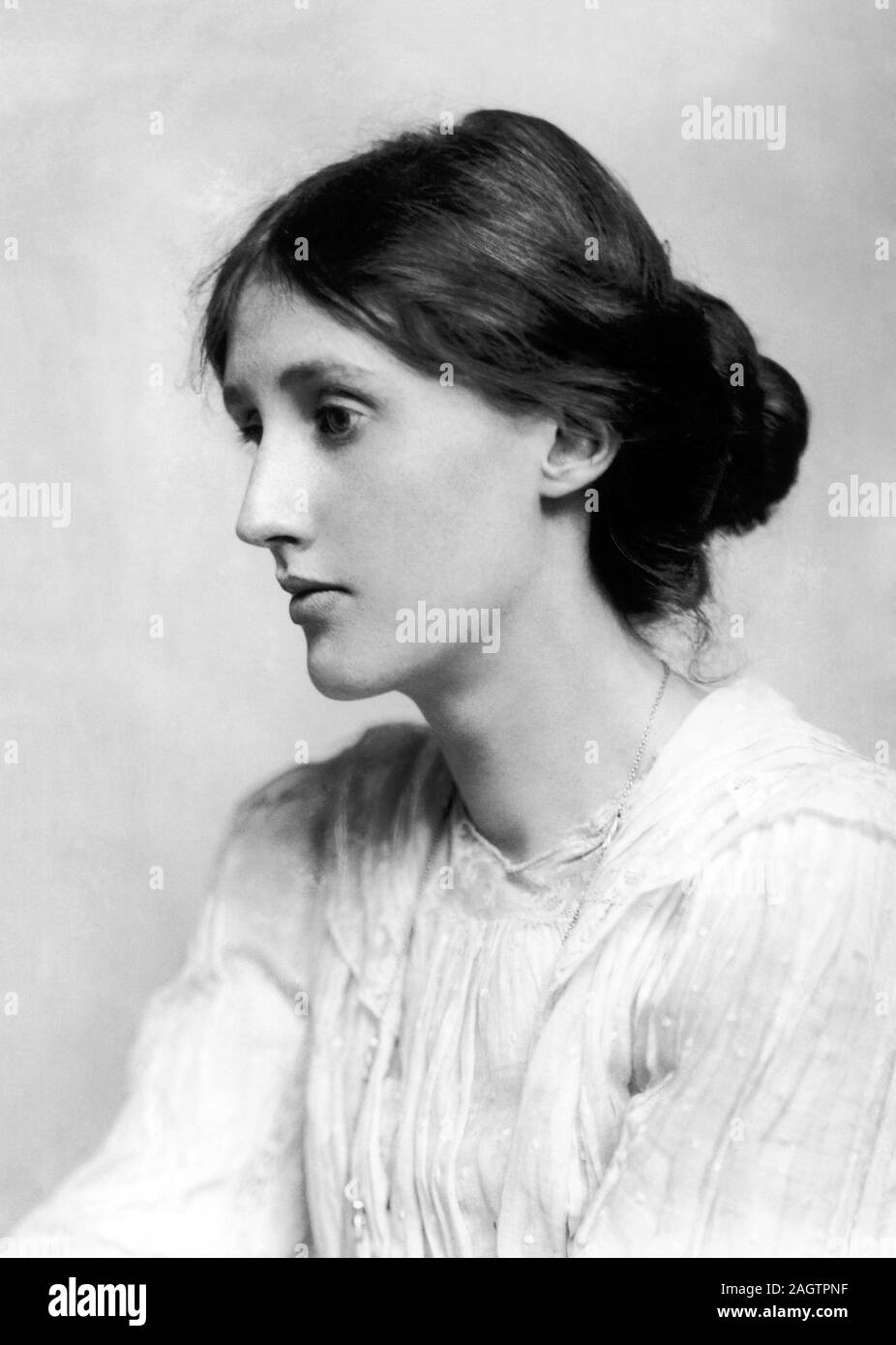 Virginia Woolf. Portrait de l'écrivain anglais, Adeline Virginia Woolf (1882-1941). Photo par George Charles Beresford, 1902 Banque D'Images