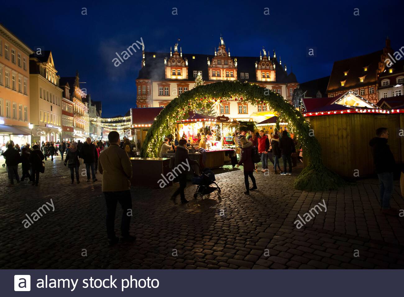 Une photo du marché de Noël à Coburg, Allemagne. Aujourd'hui, les températures ont augmenté à Coburg et la Noël est également prévue pour être doux. Banque D'Images