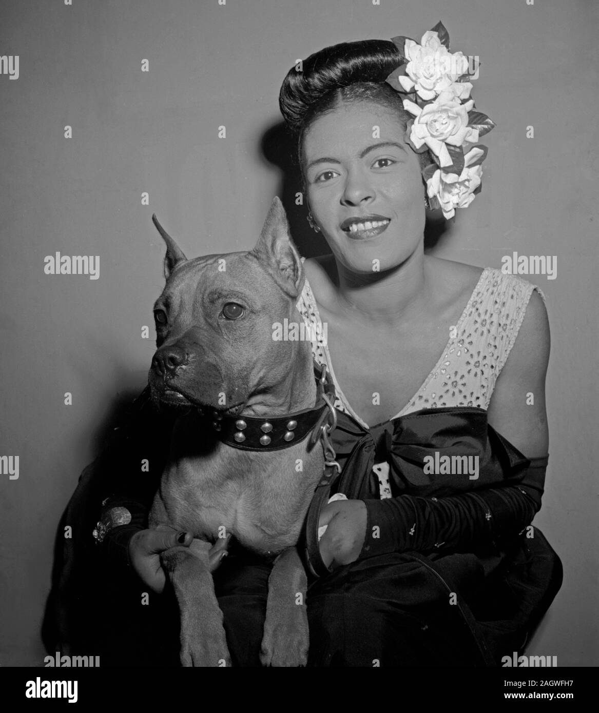 Portrait de Billie Holiday et Mister, Downbeat, New York, N.Y., ca. 10 févr. 1947 Banque D'Images