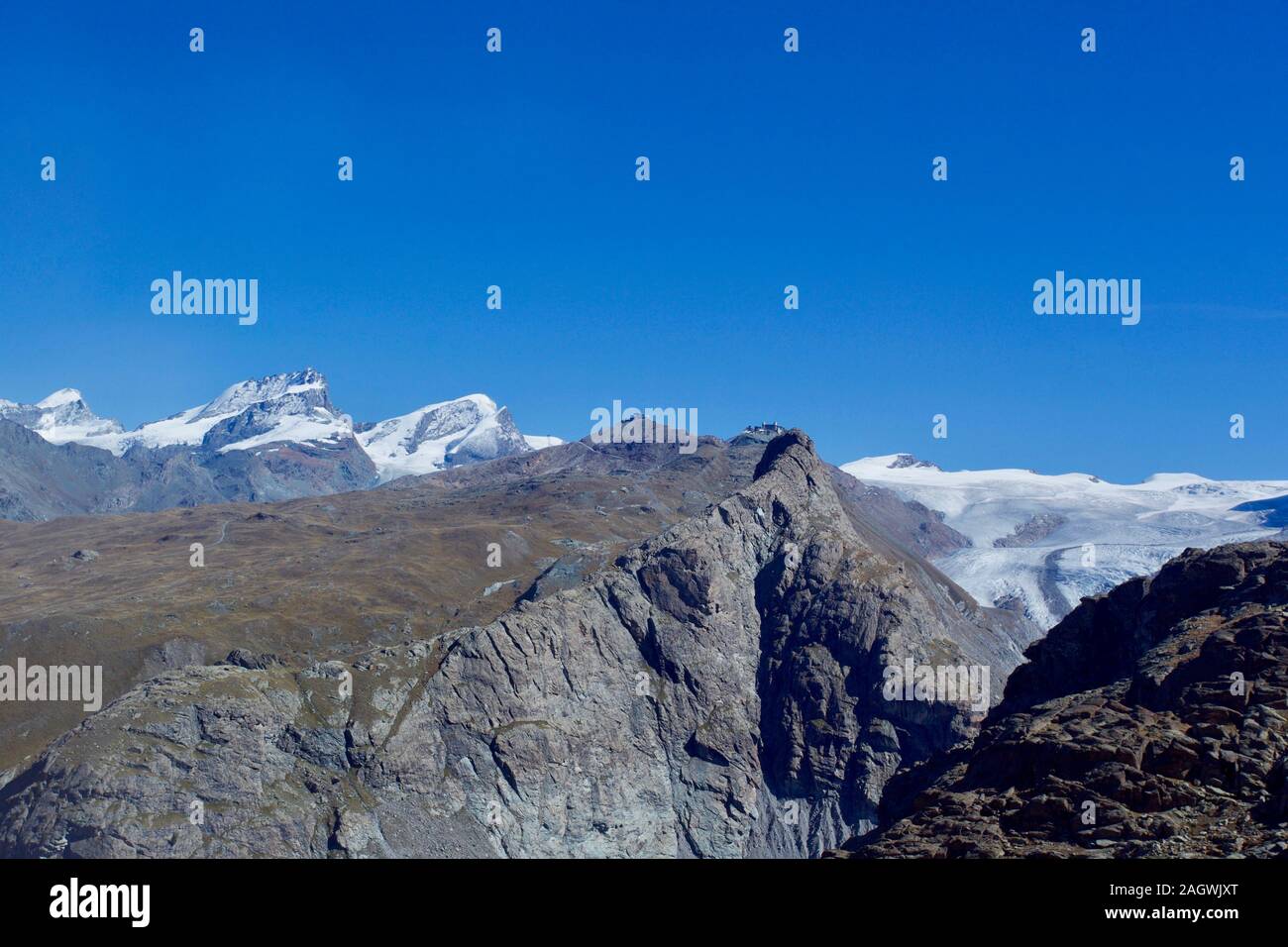 Vue sur Matterhorn glacier paradise, Gornergrat et Riffelhorn. Banque D'Images