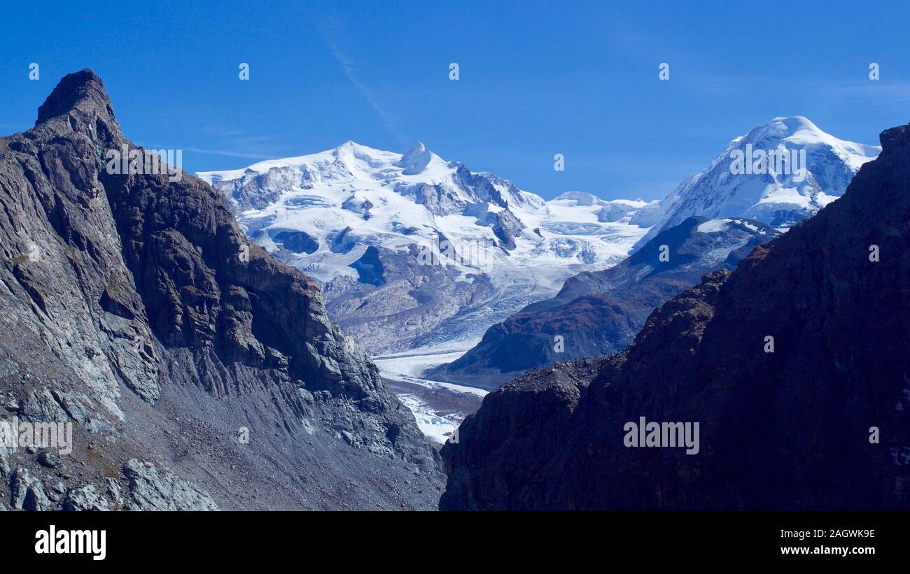 Vue sur Matterhorn glacier paradise et Riffelhorn, Suisse. Banque D'Images