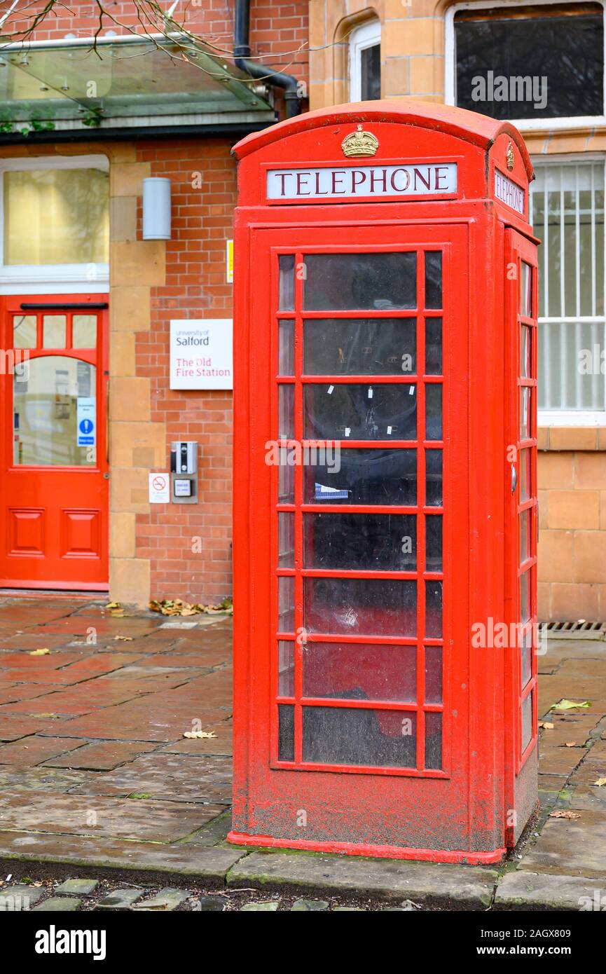 K6 Téléphone fort, Répertorié, catégorie II, l'ancienne caserne, Albion Square, Salford, Manchester Banque D'Images
