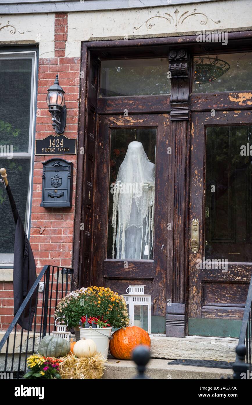 Décoration Halloween, Wicker Park Historic District, un quartier résidentiel, Chicago, Illinois, États-Unis Banque D'Images