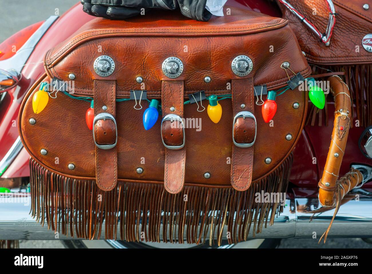 New York, USA. Dec 21, 2019. Les membres d'un vélo est décoré de la Delaware Valley indiennes fer Riders Association a tenu leur randonnée annuelle du Père Noël et déposé des jouets aux enfants à Samedi, Décembre 21, 2019 Francis-St à St Vincent Accueil pour les enfants de Bensalem, Pennsylvanie. Crédit : William Thomas Cain/Alamy Live News Banque D'Images