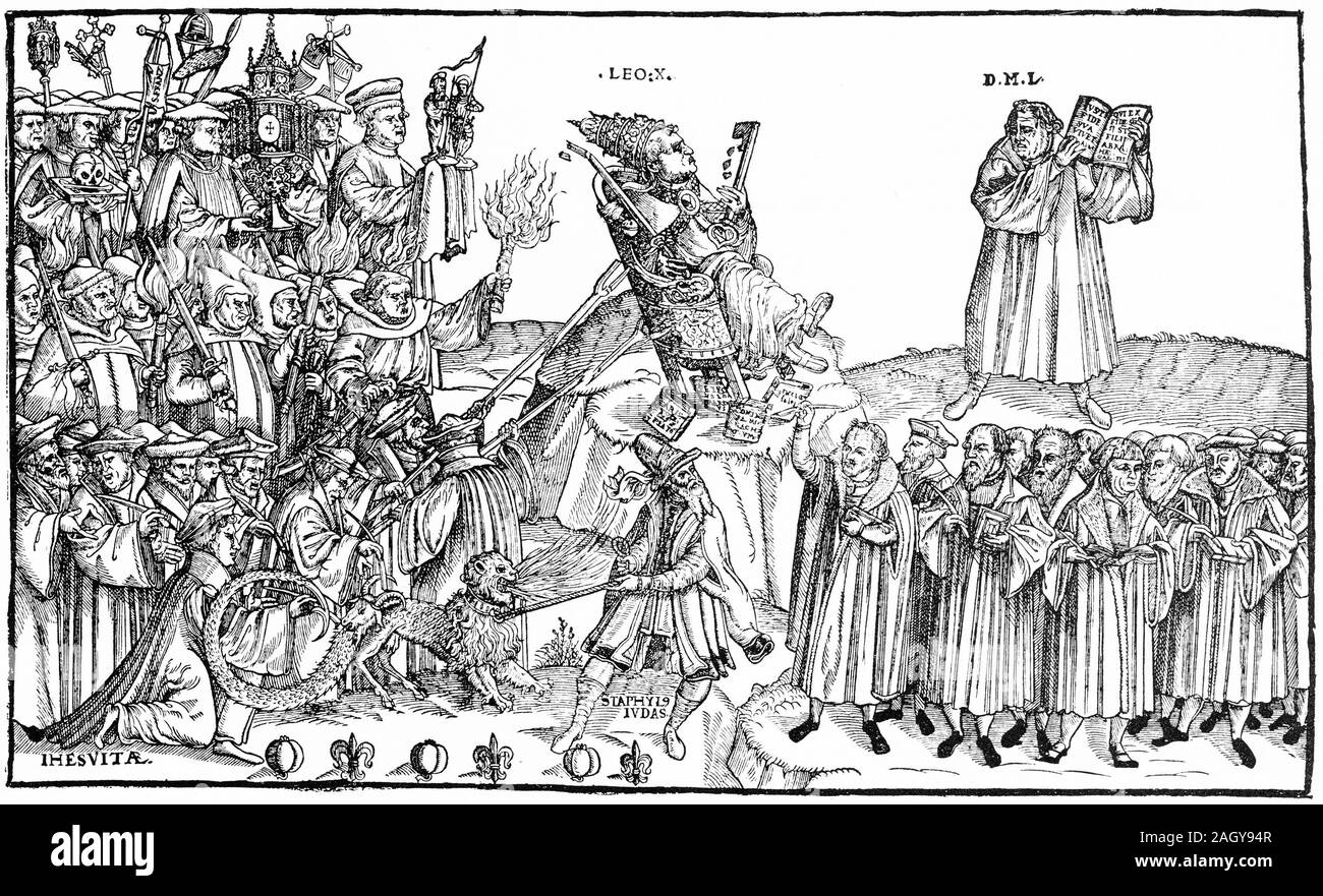 Dessin gravé de 1521 de Martin Luther (arrière droit) et ses partisans (en bas à droite) auxquels le Pape et son clergé (à gauche) Banque D'Images