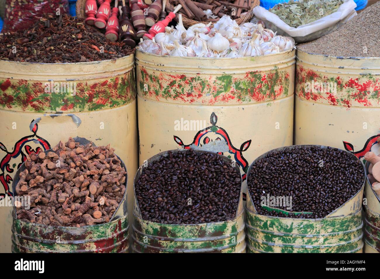 Marché aux épices, le Souk, Mellah, ancien quartier juif, Marrakech, Marrakech, Maroc, Afrique du Nord Banque D'Images