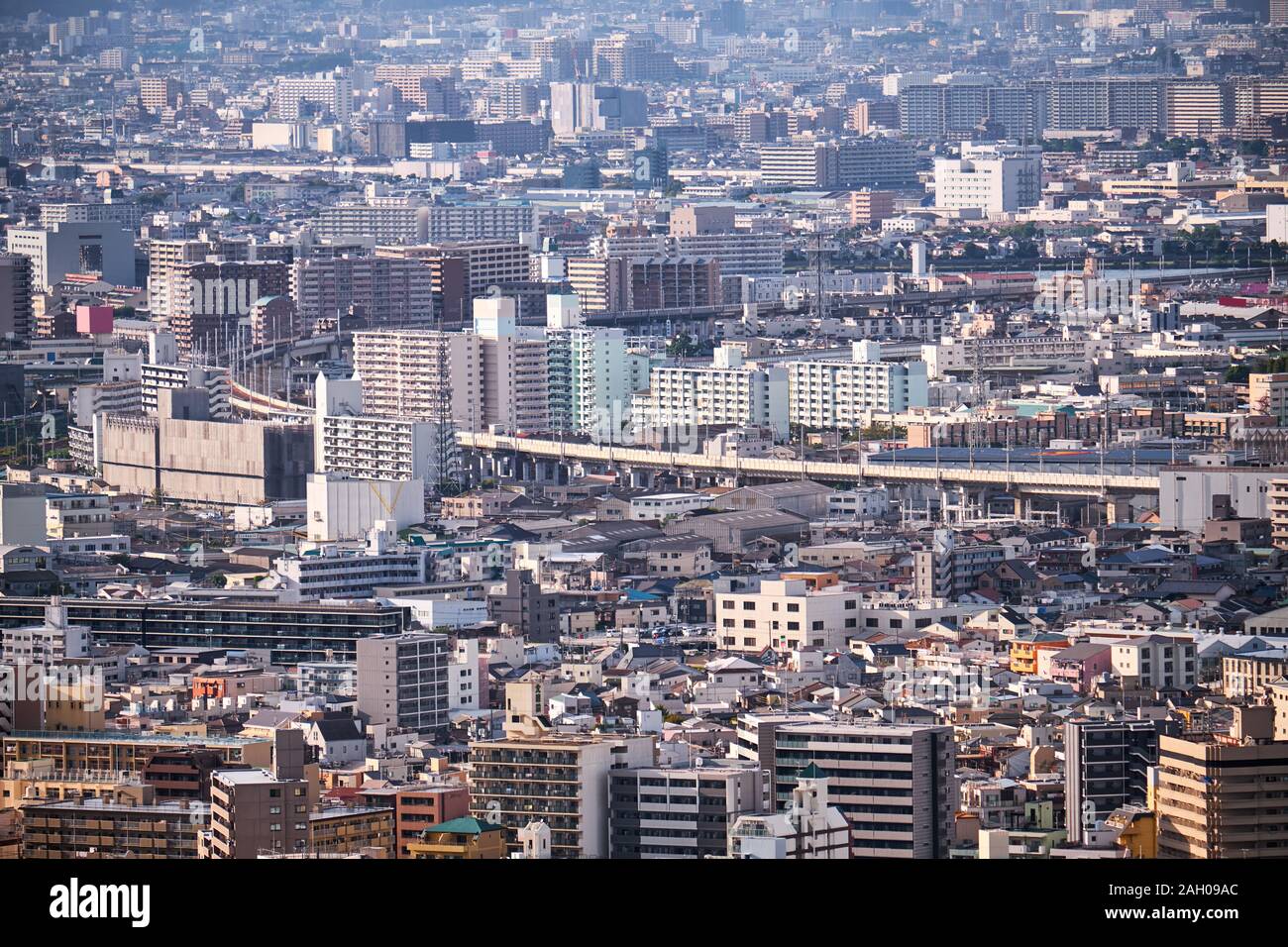 Du point de vue de la ville de gratte-ciel du quartier Umeda Kita au centre-ville, vu de l'Observatoire Ciel Umeda. Osaka. Le Japon Banque D'Images