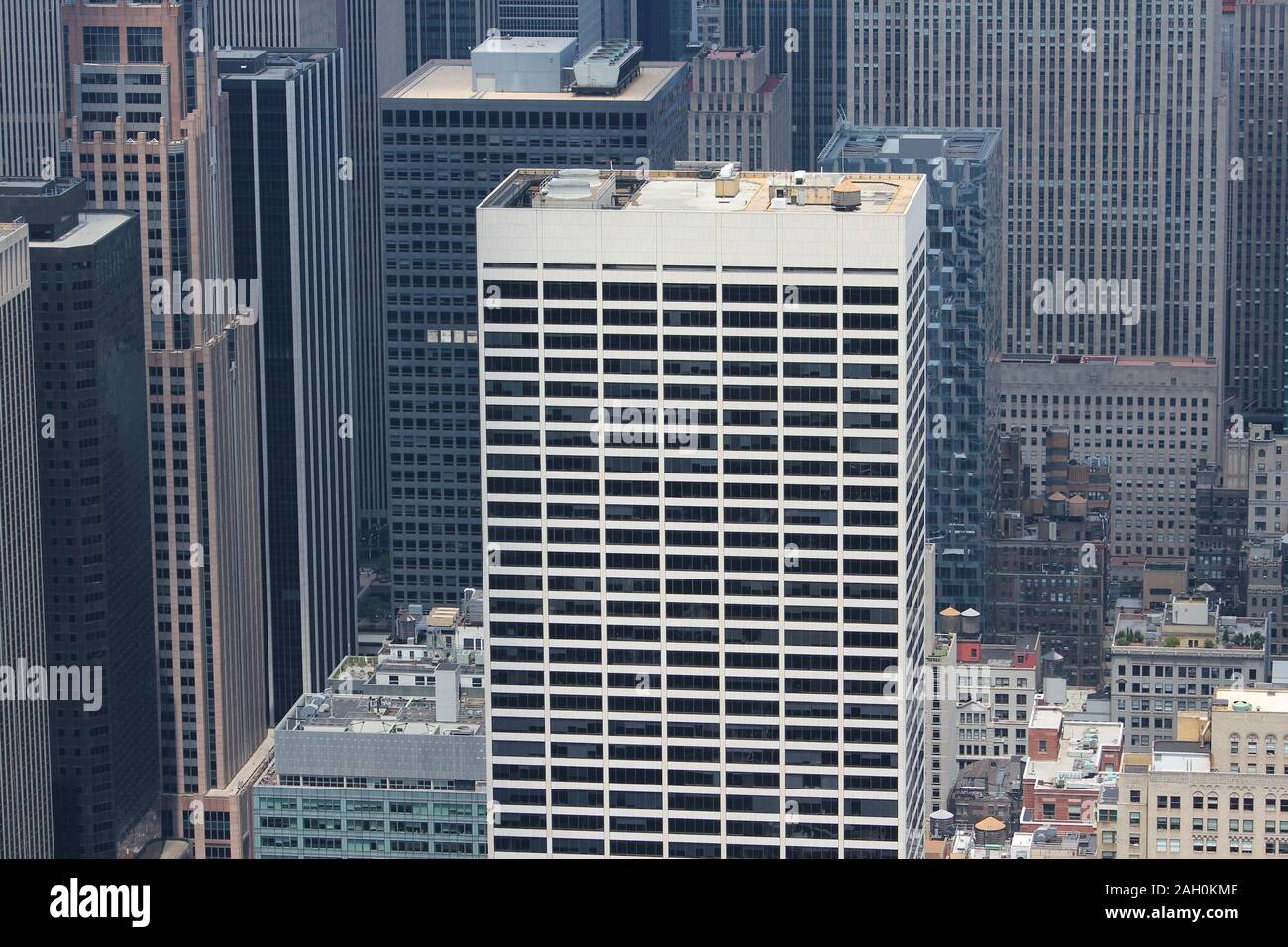 NEW YORK, USA - 4 juillet 2013 : W.R. Grace Building à New York. Les locataires de l'immeuble : Bain & Company, Cooley LLP, Steptoe & Johnson LLP Banque D'Images