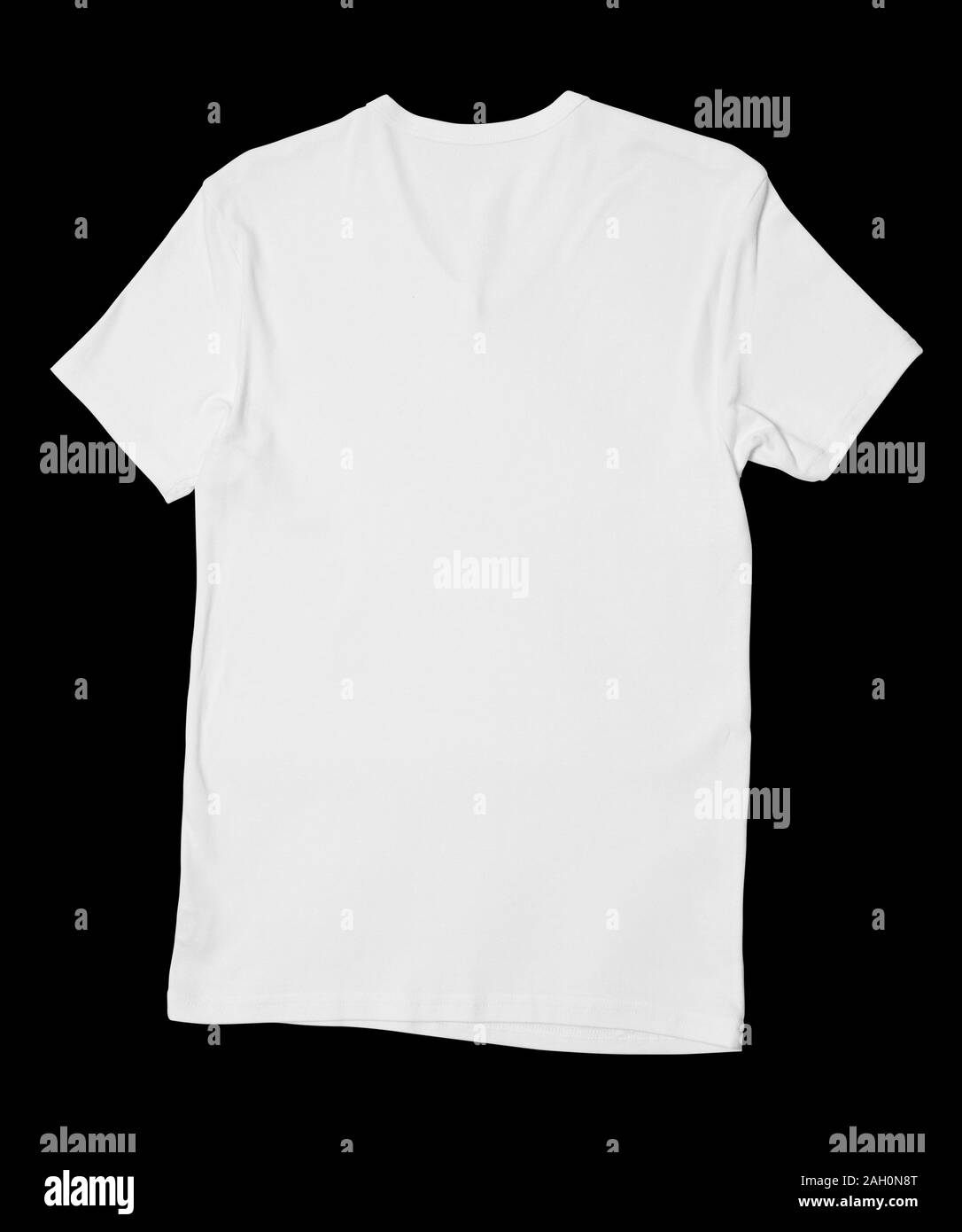 Blank white men's t-shirt noir sur fond de coupe. Mock-up ...