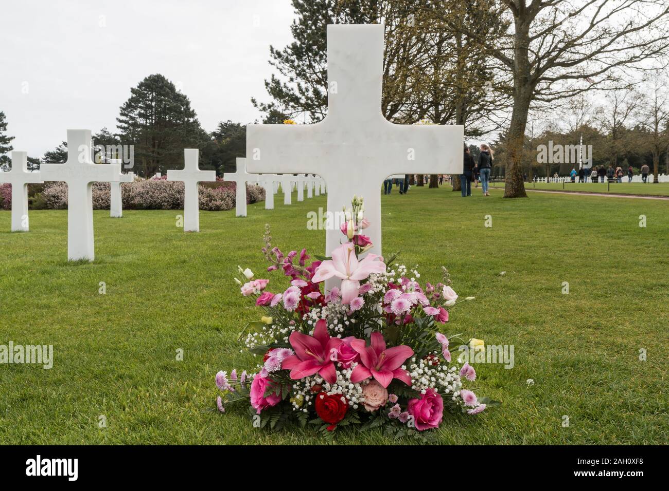 Il s'agit d'une photo d'une tombe de la seconde guerre mondiale des pays alliés de soudure. Banque D'Images