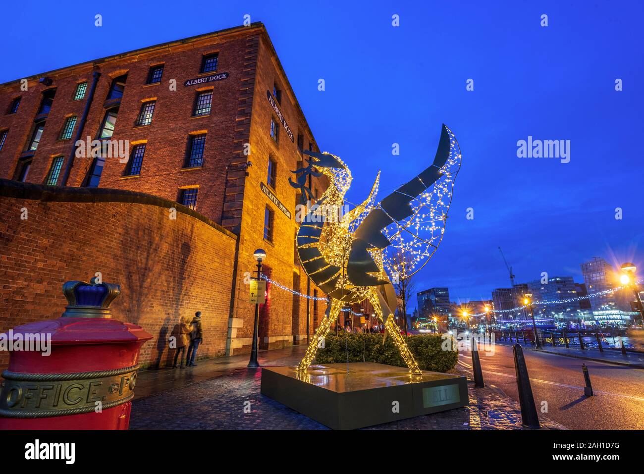 Liverpool Albert Dock illuminations de Noël complexe. Banque D'Images