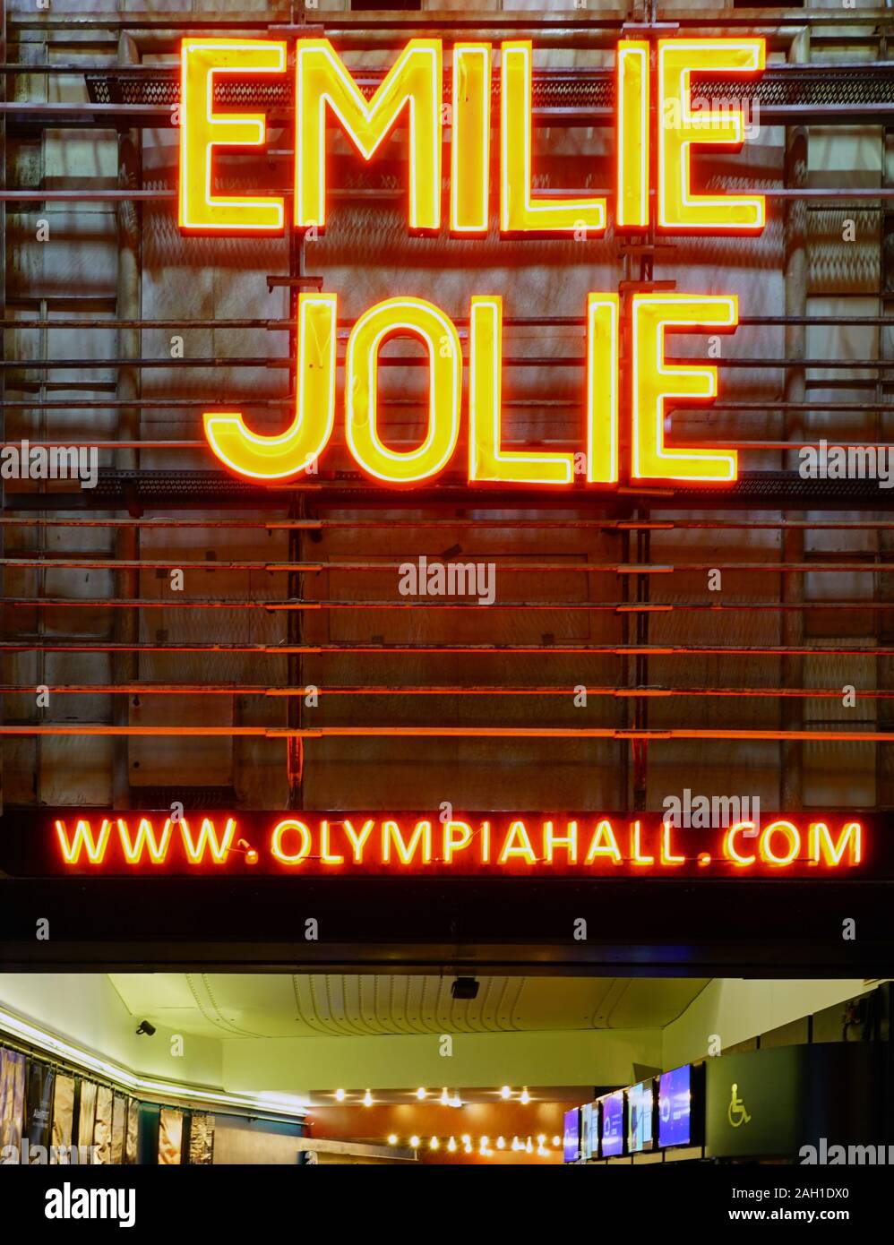 PARIS, FRANCE - 20 MAI 2019- Vue de la French children's encore de Emilie Jolie salle de concert à l'Olympia à Paris en décembre 2019. Banque D'Images
