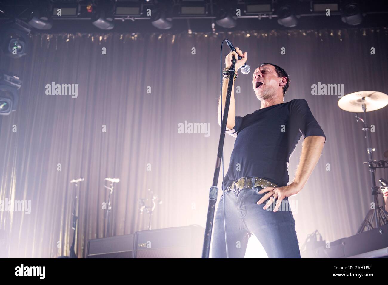 Manchester, UK. 21 décembre 2019. Rick Witter, Paul Banks, Tom Gladwin, Joe Johnson et Alan Leach de la bande faire sept au O2 de Manchester Victoria Warehouse sur leur Shedcember annuelle tournée britannique, Manchester 2019-12-21 . Crédit : Gary Mather/Alamy Live News Banque D'Images