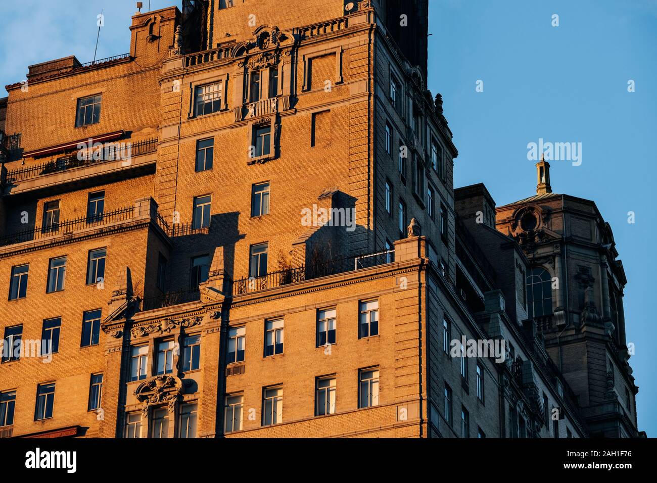 New York City - USA - 18 Mar 2019 : vue du coucher des édifices historiques dans Central Park West Upper West Side Banque D'Images