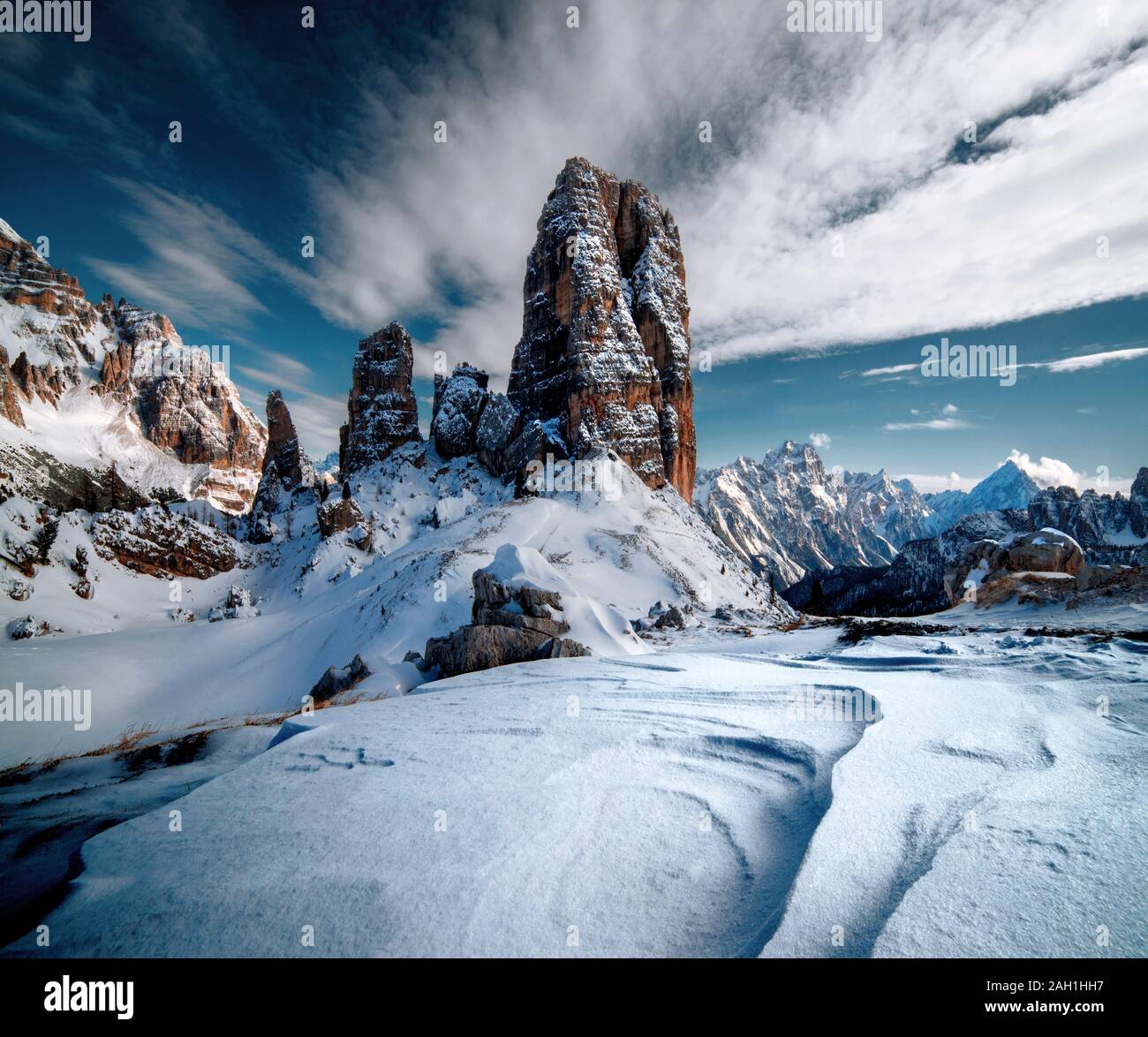 Belles montagnes dans les Dolomites Banque D'Images