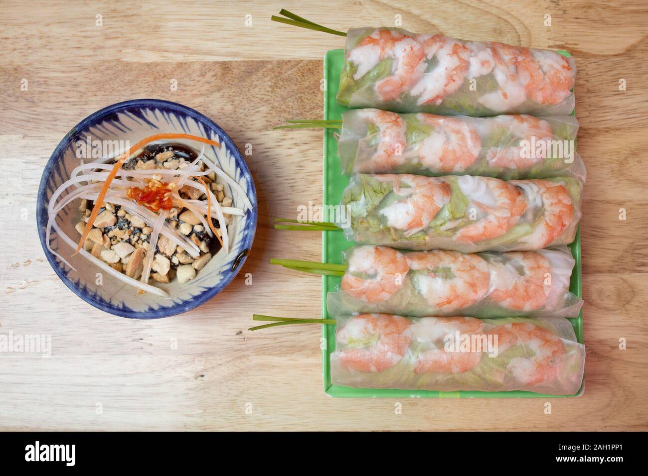 Frais vietnamiens Rouleaux de printemps, crevettes, Da nang, Vietnam Banque D'Images