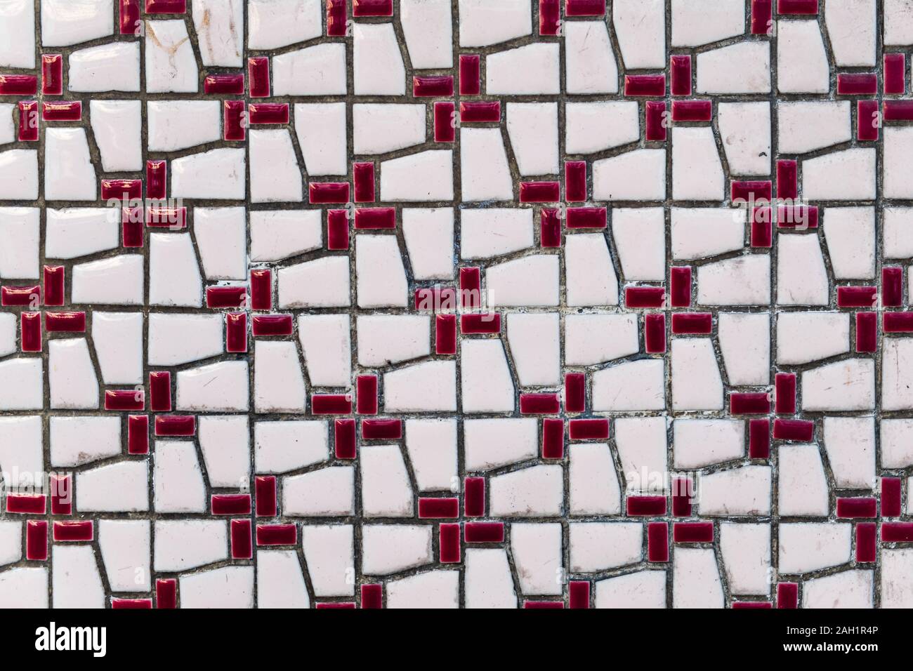 La texture de marbre close up blanc et rouge motif carré de plancher en céramique Banque D'Images