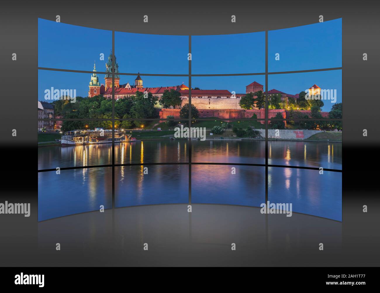 Vue sur la Vistule, la nuit pour le château de Wawel, Cracovie, Pologne petite, la Pologne, l'Europe Banque D'Images