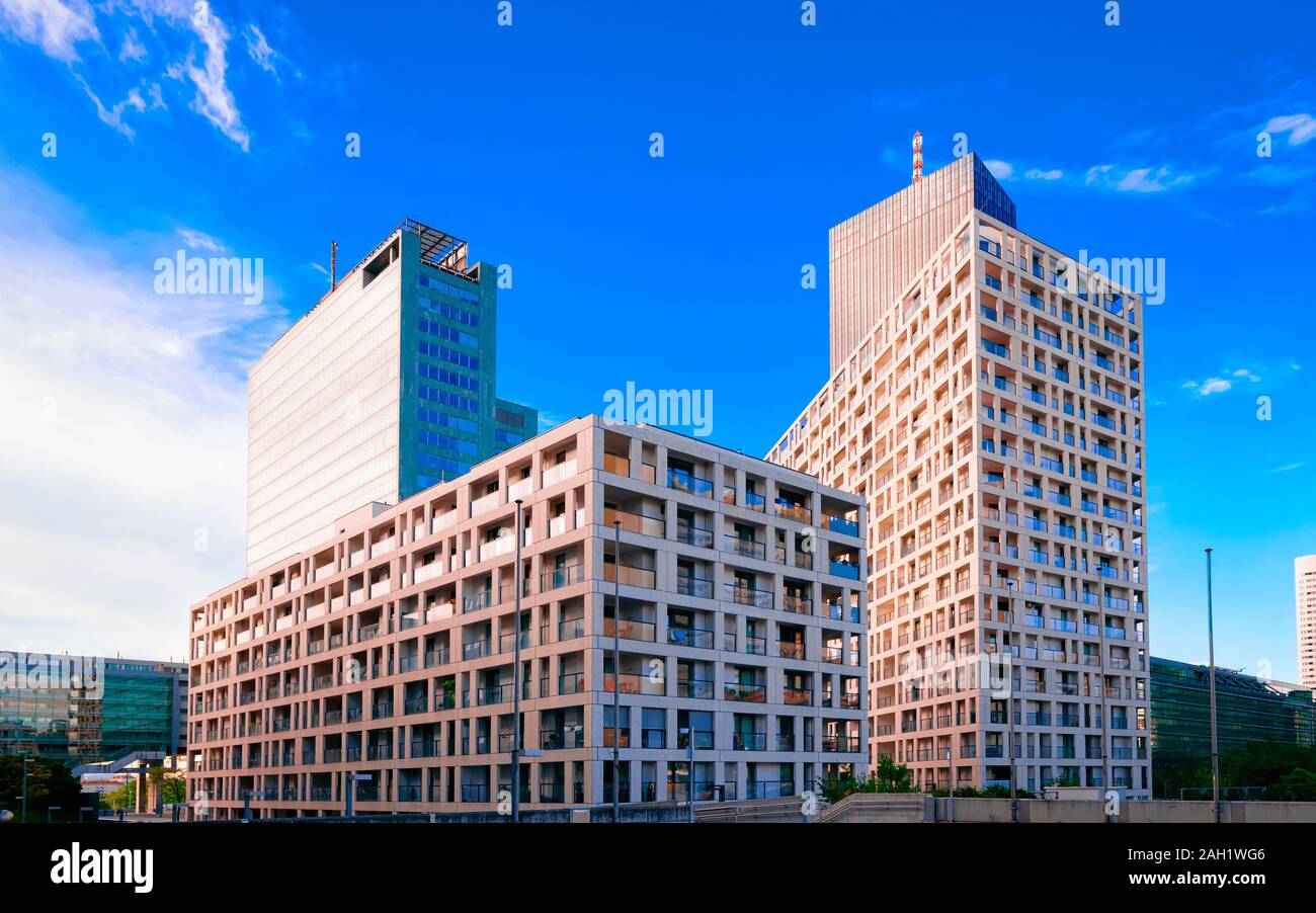 Appartement moderne et d''extérieur de l'immeuble résidentiel à Vienne reflex Banque D'Images
