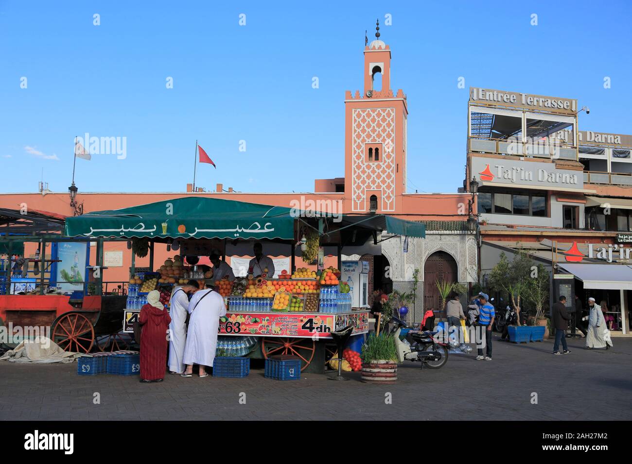 La place Jemaa el Fna (place Djema Djemaa Fnaa), UNESCO World Heritage Site, Marrakech, Marrakech, Maroc, Afrique du Nord Banque D'Images