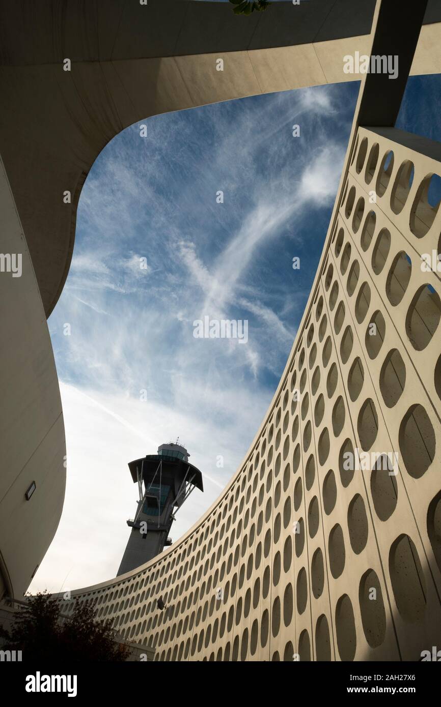Le thème Bâtir, icône de l'architecture avec l'espace d'influence de l'âge. L'Aéroport International de Los Angeles - Lax Los Angeles, California, United States Banque D'Images