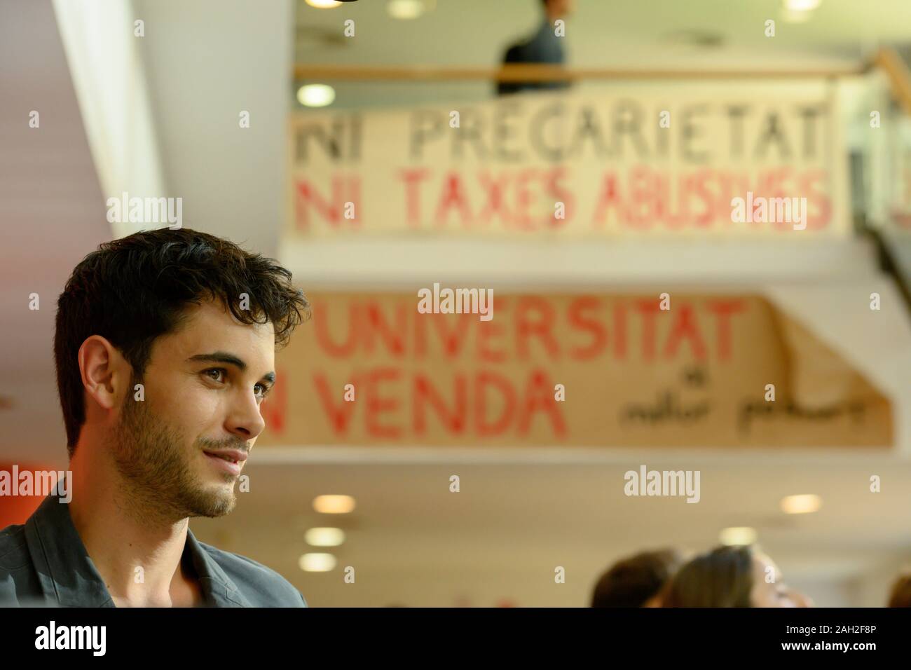 DAVID SOLANS dans MERLÍ : SAPERE AUDE (2019). Credit : MOVISTAR + / Album  Photo Stock - Alamy