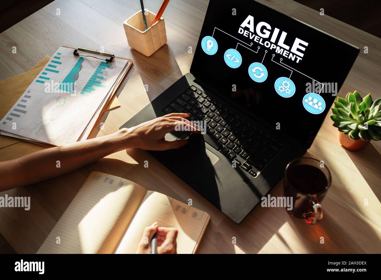 Concept de développement Agile sur l'écran de l'appareil Banque D'Images