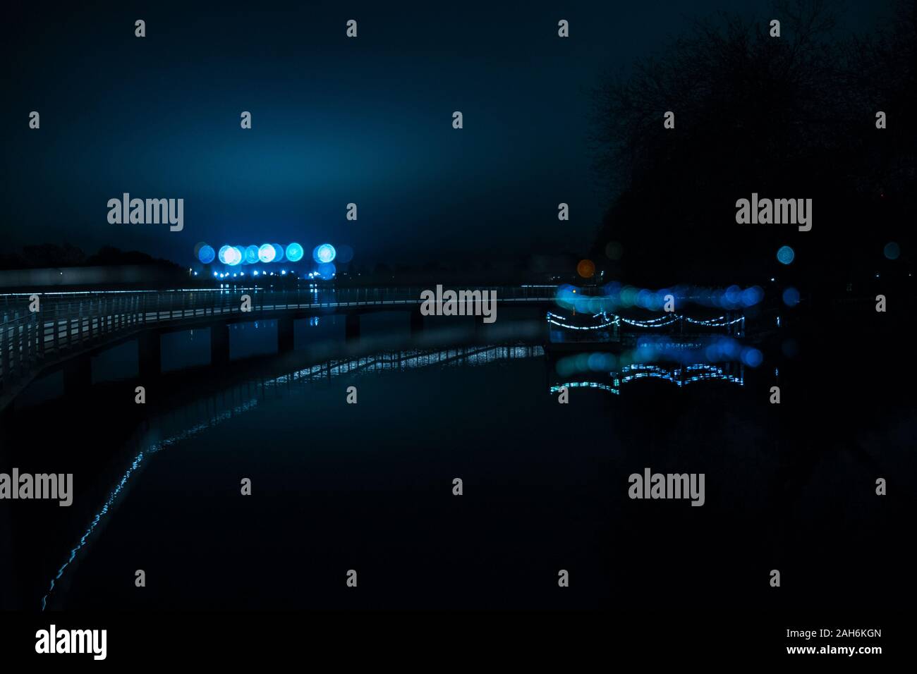 Lumières le long de la rivière Colorado, Lady Bird Lake, Austin, Texas, USA Banque D'Images