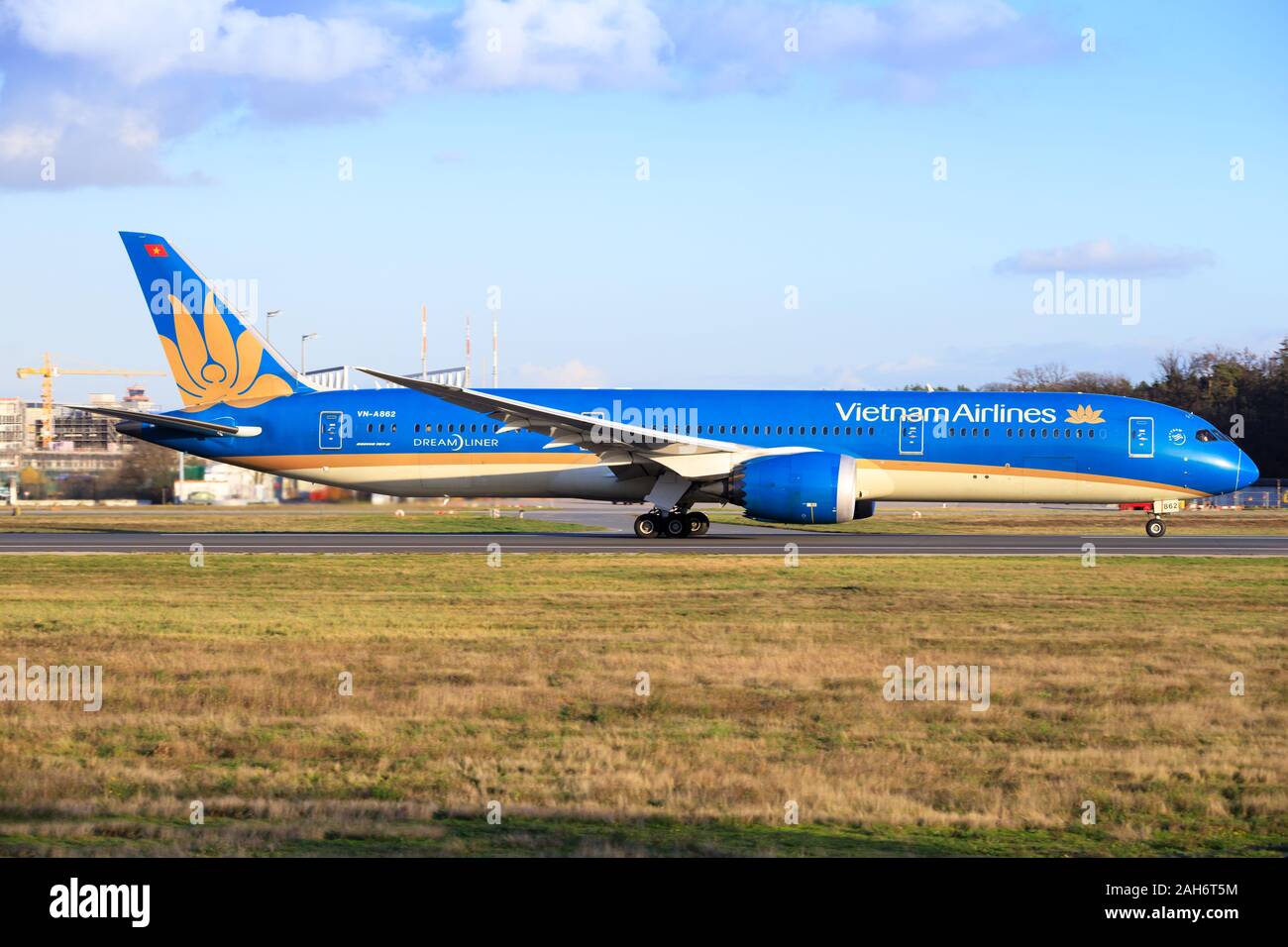 Francfort, Allemagne – 29 novembre 2019 : Vietnam 787 à l'aéroport de Francfort. Banque D'Images