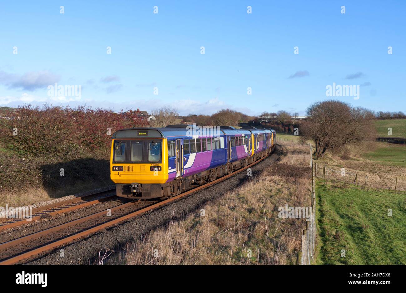 4 Northern rail Arriva Trains qui classe 142 pacer Lindle Furness dans la position pour le stockage à Barrow in Furness avant la mise au rebut Banque D'Images