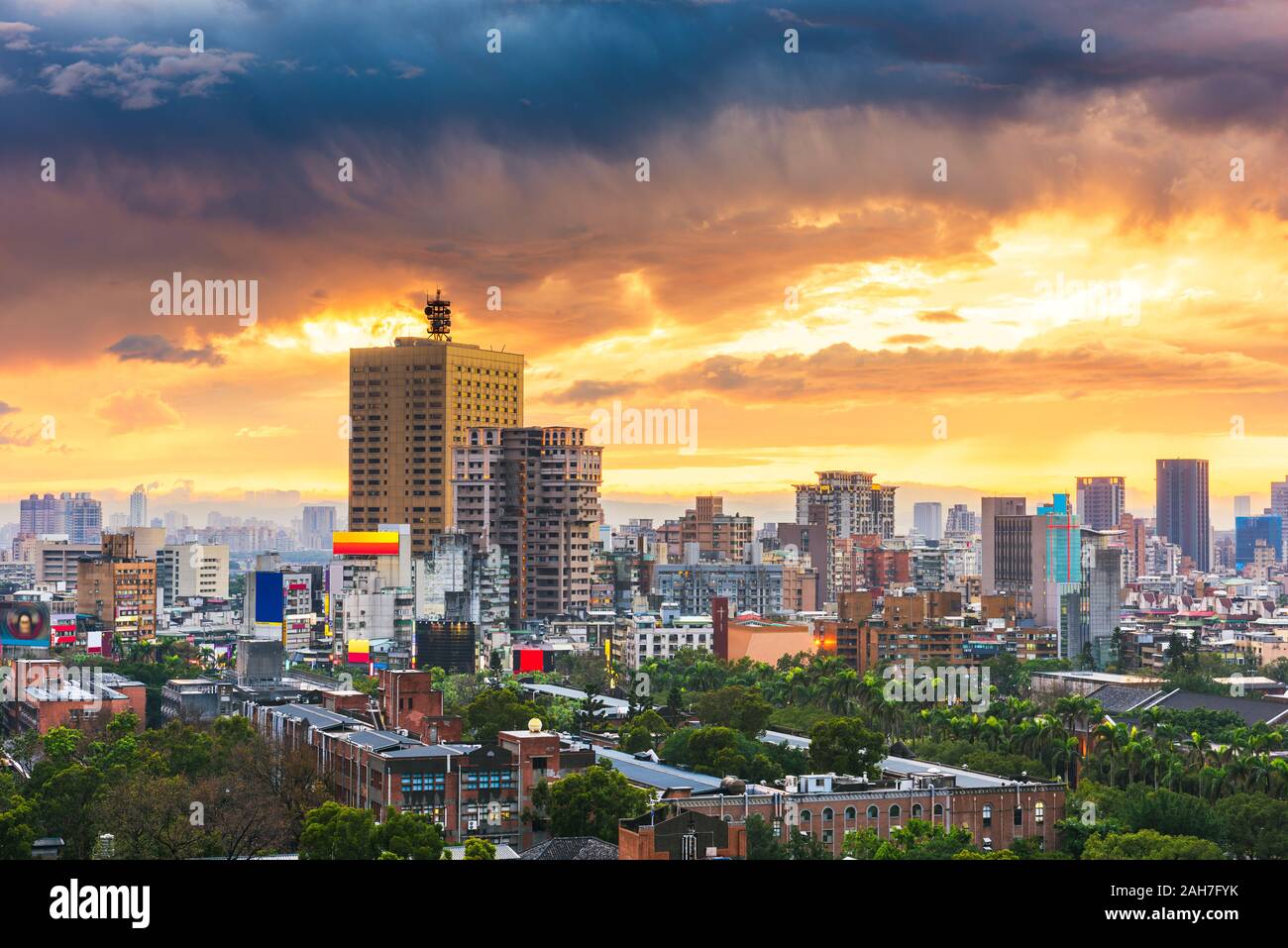 Taipei, Taïwan urban cityscape au crépuscule de la Da'an District. Banque D'Images