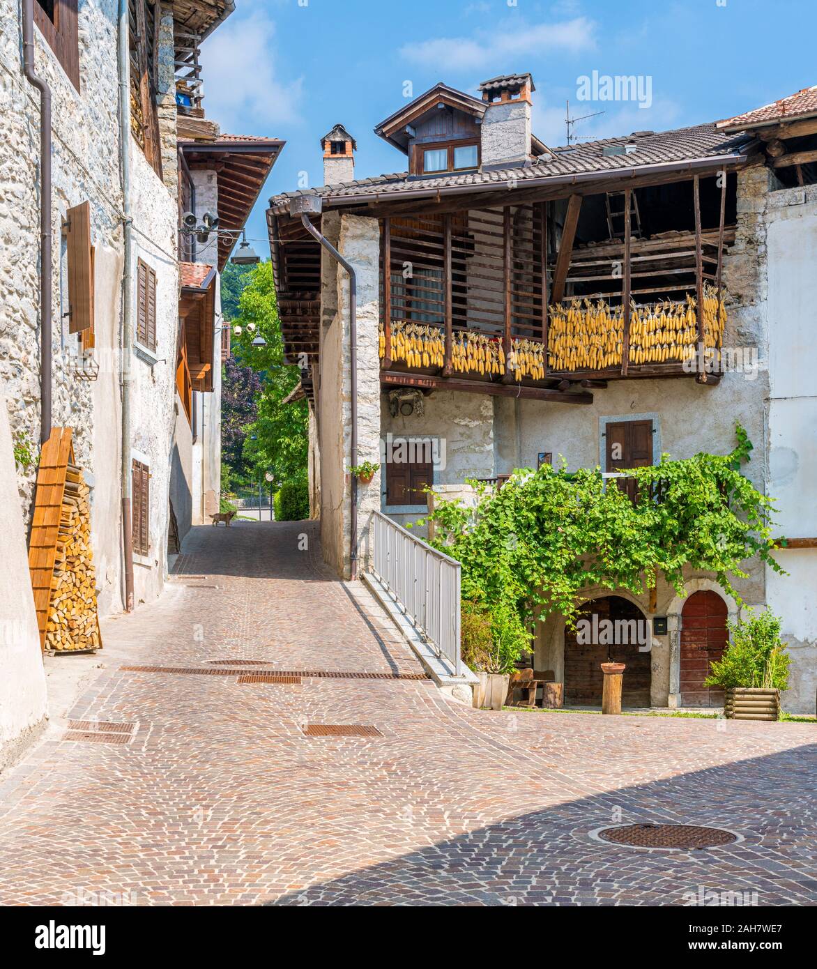 Le village pittoresque de Rango, dans la province de Trente, Trentin-Haut-Adige, Italie. Banque D'Images