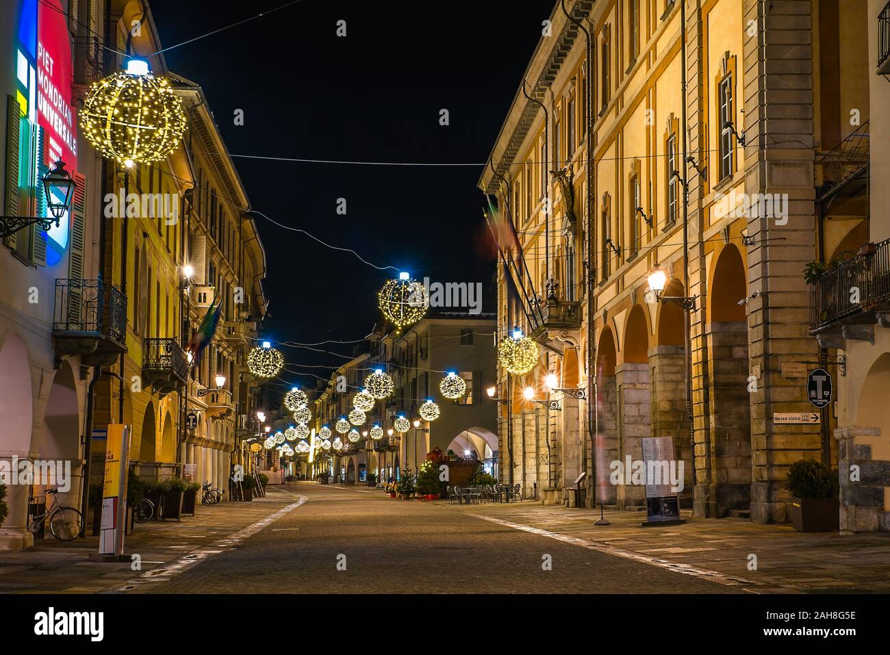 Cuneo est une ville du sud de Piémont qui a plus de 60 000 habitants. Il a été construit entre le Gesso et Stura rivers Banque D'Images