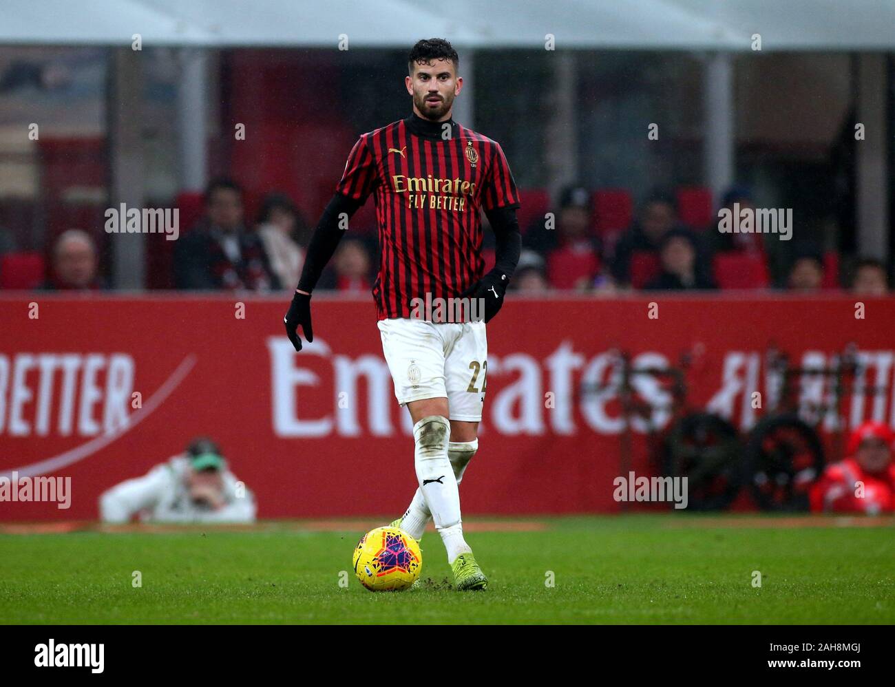 Milan, ITALIE - 15 décembre 2019: Mateo Musacchio regarde pendant la série A 2019/2020 MILAN / SASSUOLO au stade San Siro. Banque D'Images