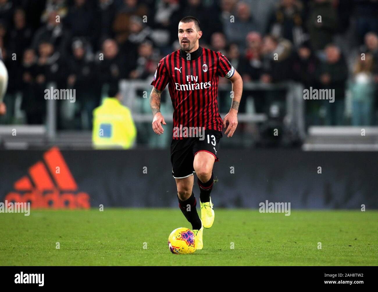 Turin, ITALIE - 10 novembre 2019: Alessio Romagnoli en action pendant la série A 2019/2020 JUVENTUS / MILAN au stade Allianz. Banque D'Images