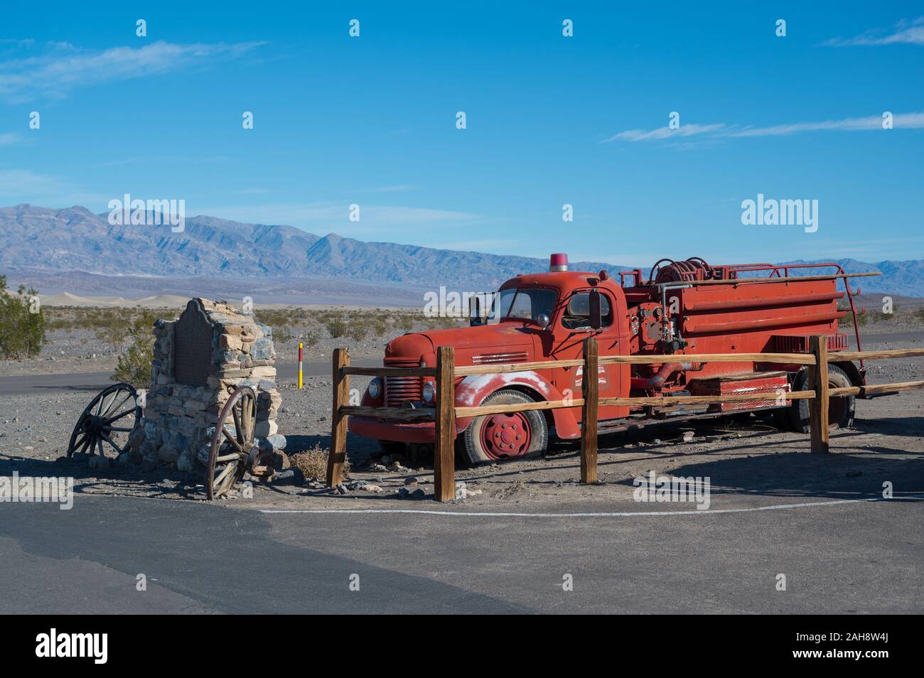 Wagons brûlés monument point de Stovepipe Wells, la Death Valley, Californie Banque D'Images