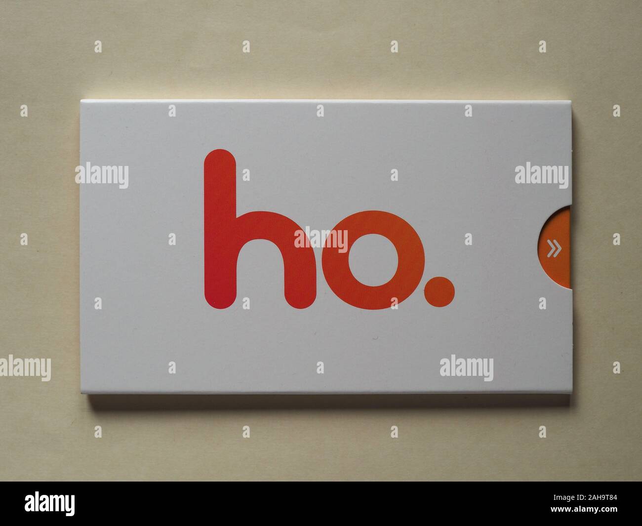 MILAN, ITALIE - CIRCA Octobre 2019 : Ho (low cost mobile Vodafone italien mvno) carte sim Banque D'Images