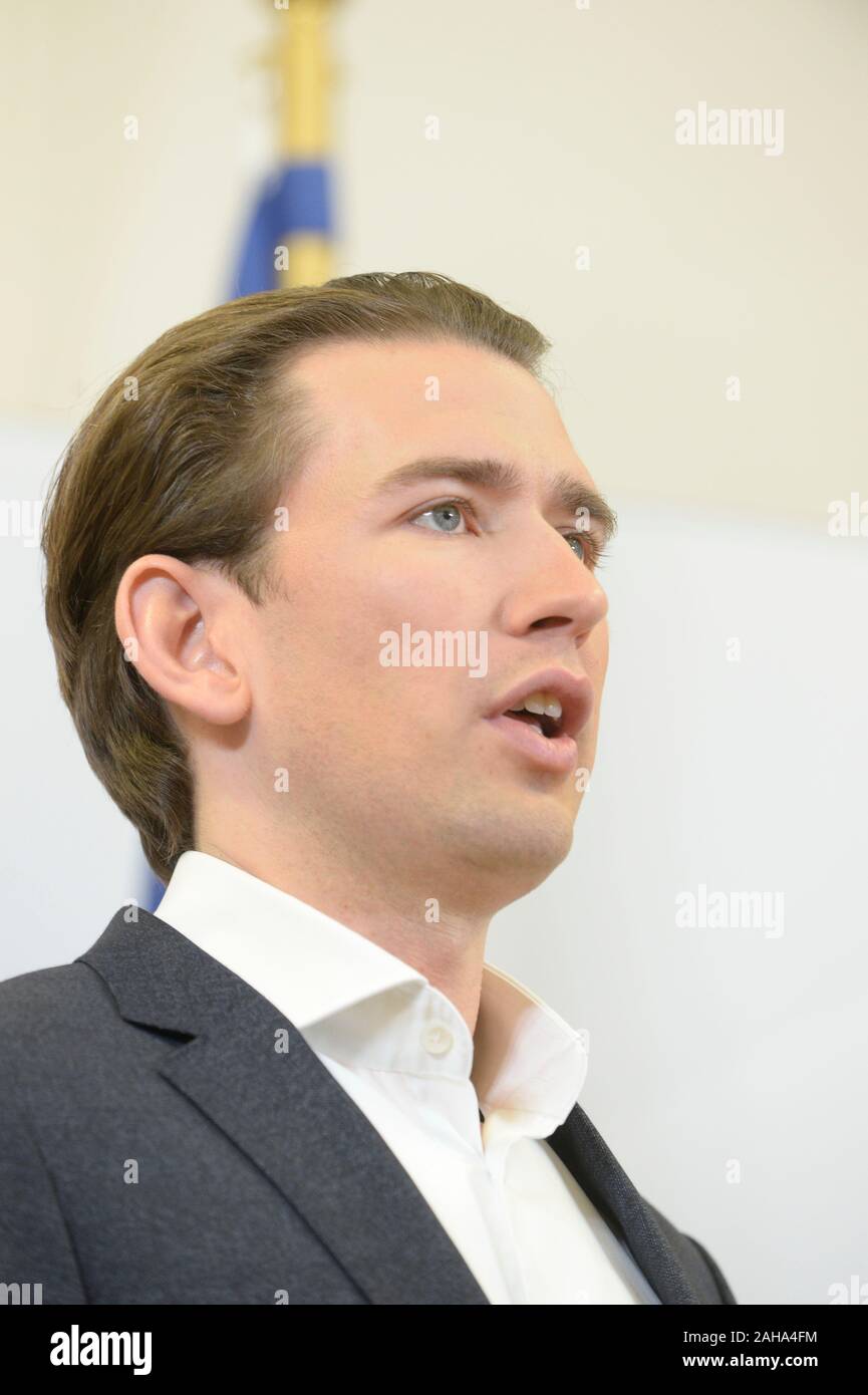 Vienne, Autriche. 27th décembre 2019. Déclaration à la presse "poursuite des négociations gouvernementales" avec le Président du Parti fédéral de l'ÖVP (Nouveau Parti populaire autrichien) Sebastian Kurz. Credit: Franz PERC / Alamy Live News Banque D'Images