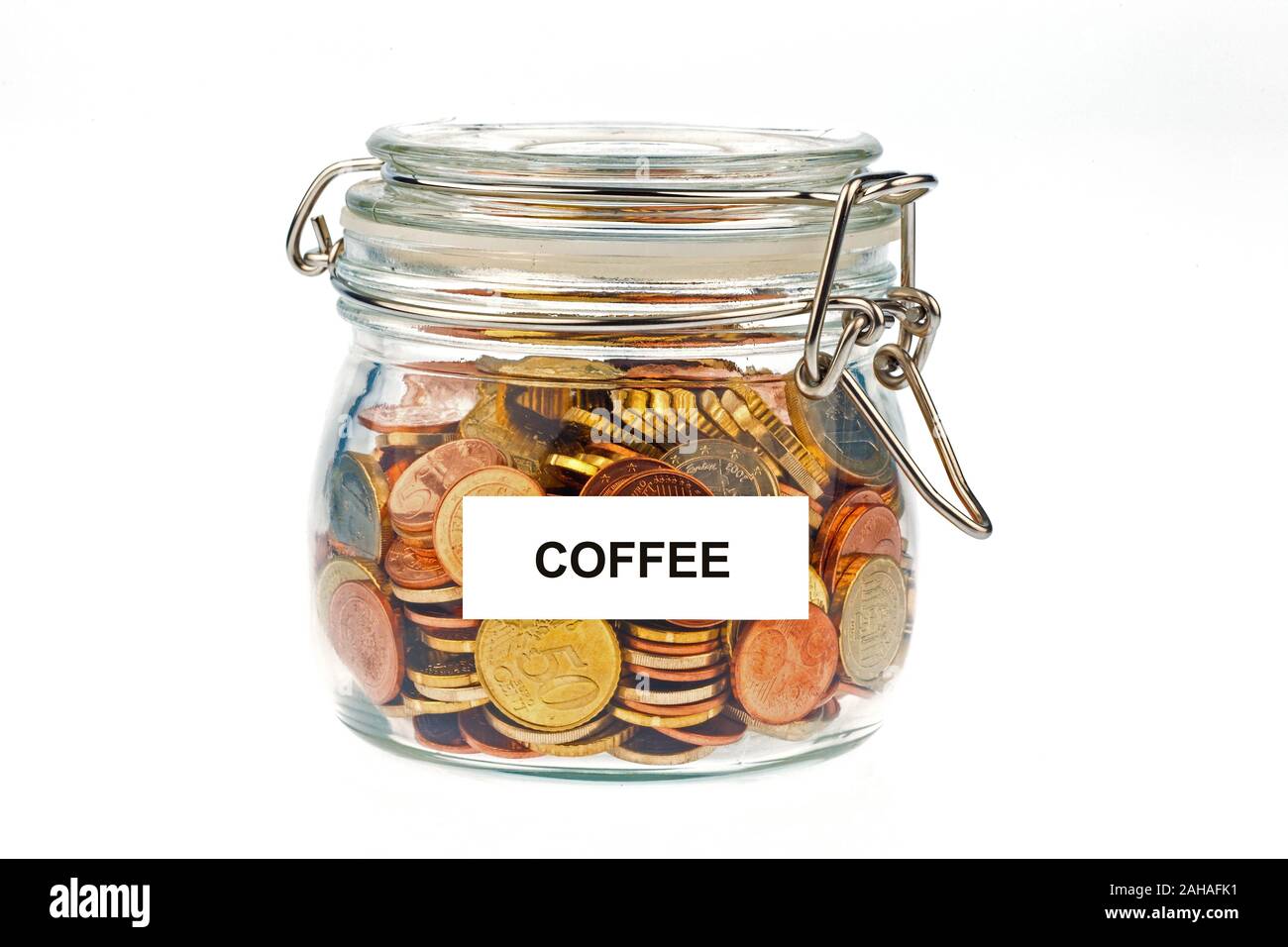 Ein Glas mit Sparen und Münzen für die spätere Vorsorge, Anschaffungen, Kaffeekasse, Hochzeit, Urlaub, Versicherungen, Banque D'Images