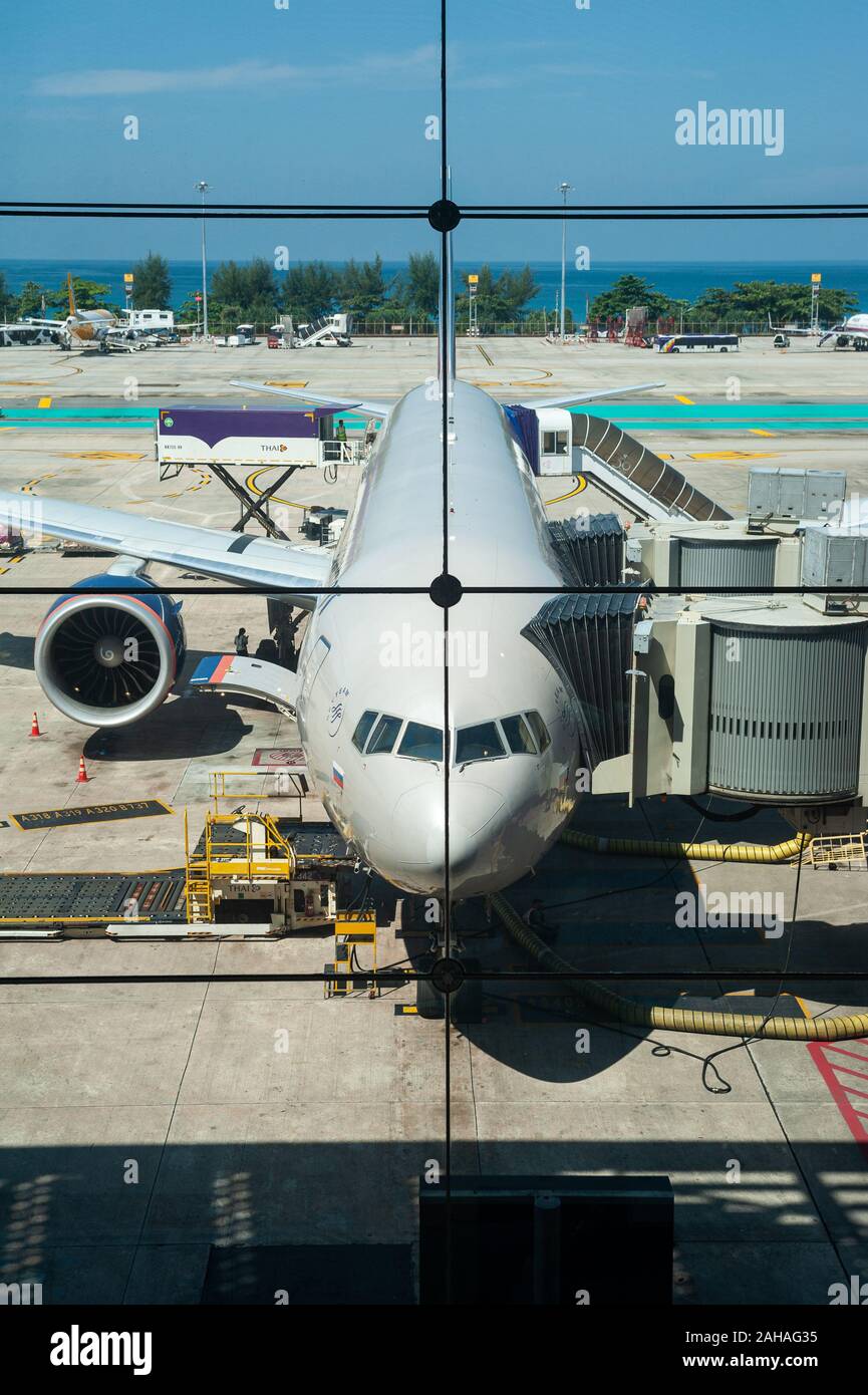 19.11.2019, Phuket, Thaïlande - Un Aeroflot Russian Airlines Boeing 777-300 d'avions de transport de passagers à l'Aéroport International de Phuket. 0SL191119D008CAROEX.J Banque D'Images