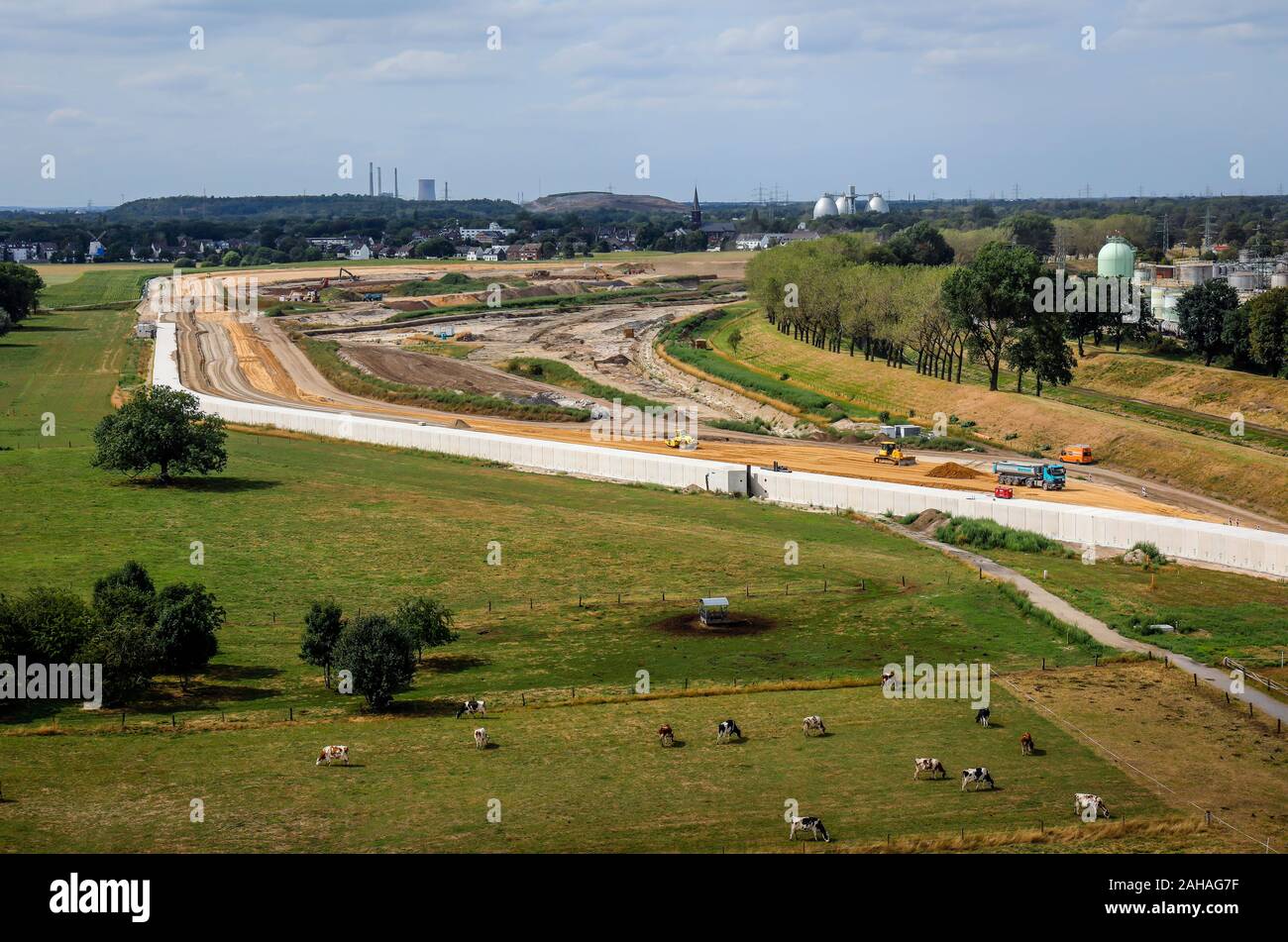 06.08.2019, Oberhausen, Rhénanie du Nord-Westphalie, Allemagne - conversion Emscher, nouvelle construction de l'Emscher AKE d'égout, d'ici dans le domaine de Holten, pré Banque D'Images
