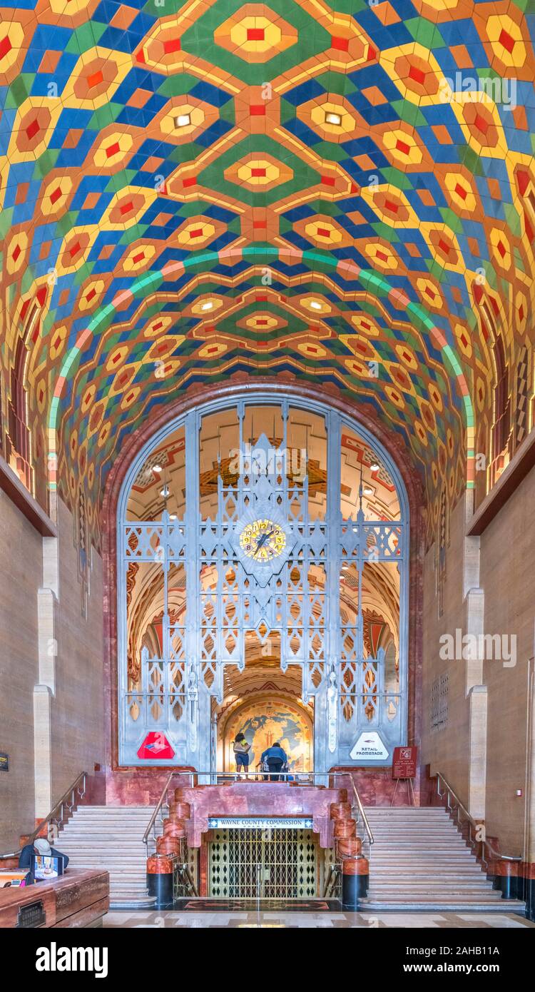 Hall en regardant vers le hall bancaire dans Guardian Building, Detroit, Michigan, USA Banque D'Images