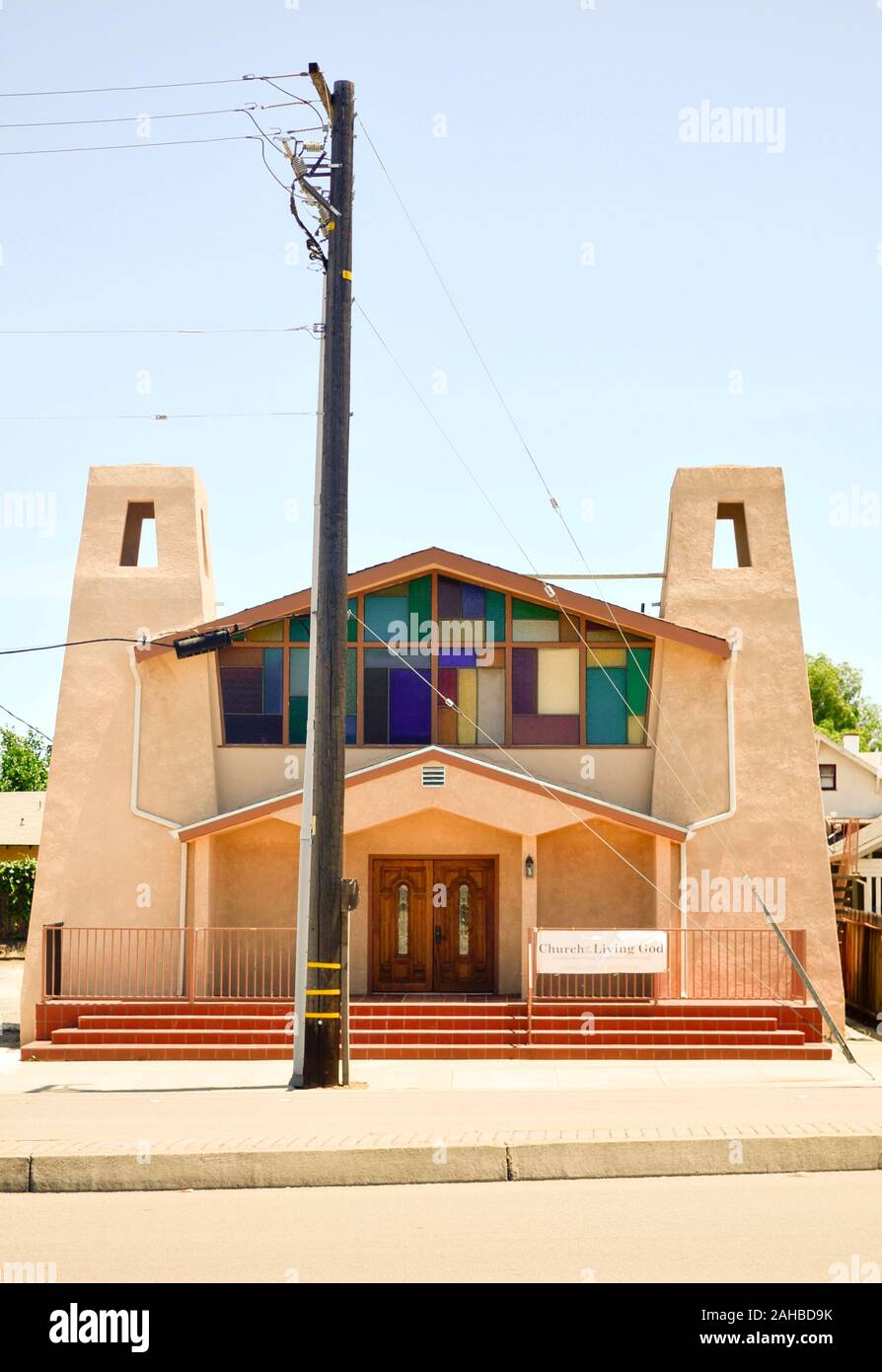 Église - Dieu Vivant Cwff. 1125, Rue Harbour, Pittsburg, Ca 94565 Banque D'Images