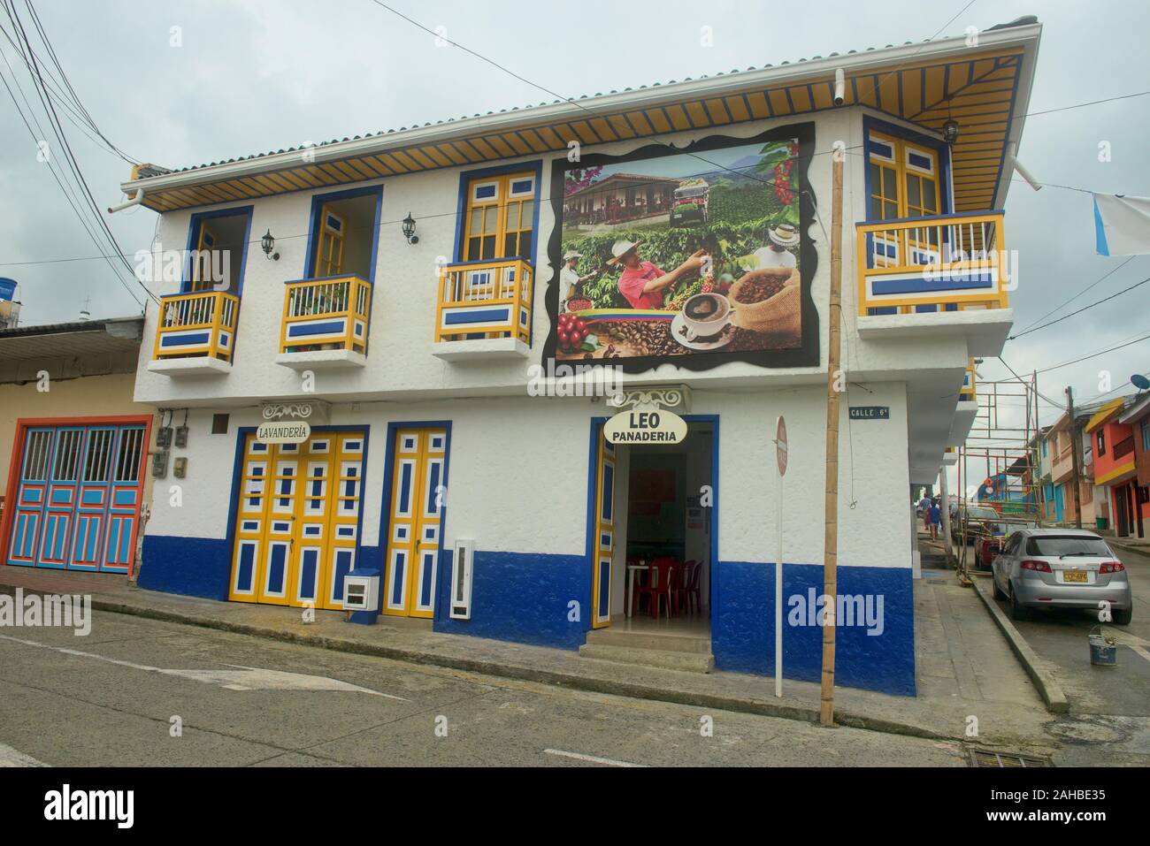 L'architecture coloniale colorée à Filandia dans la Zona Cafetera, Colombie Banque D'Images